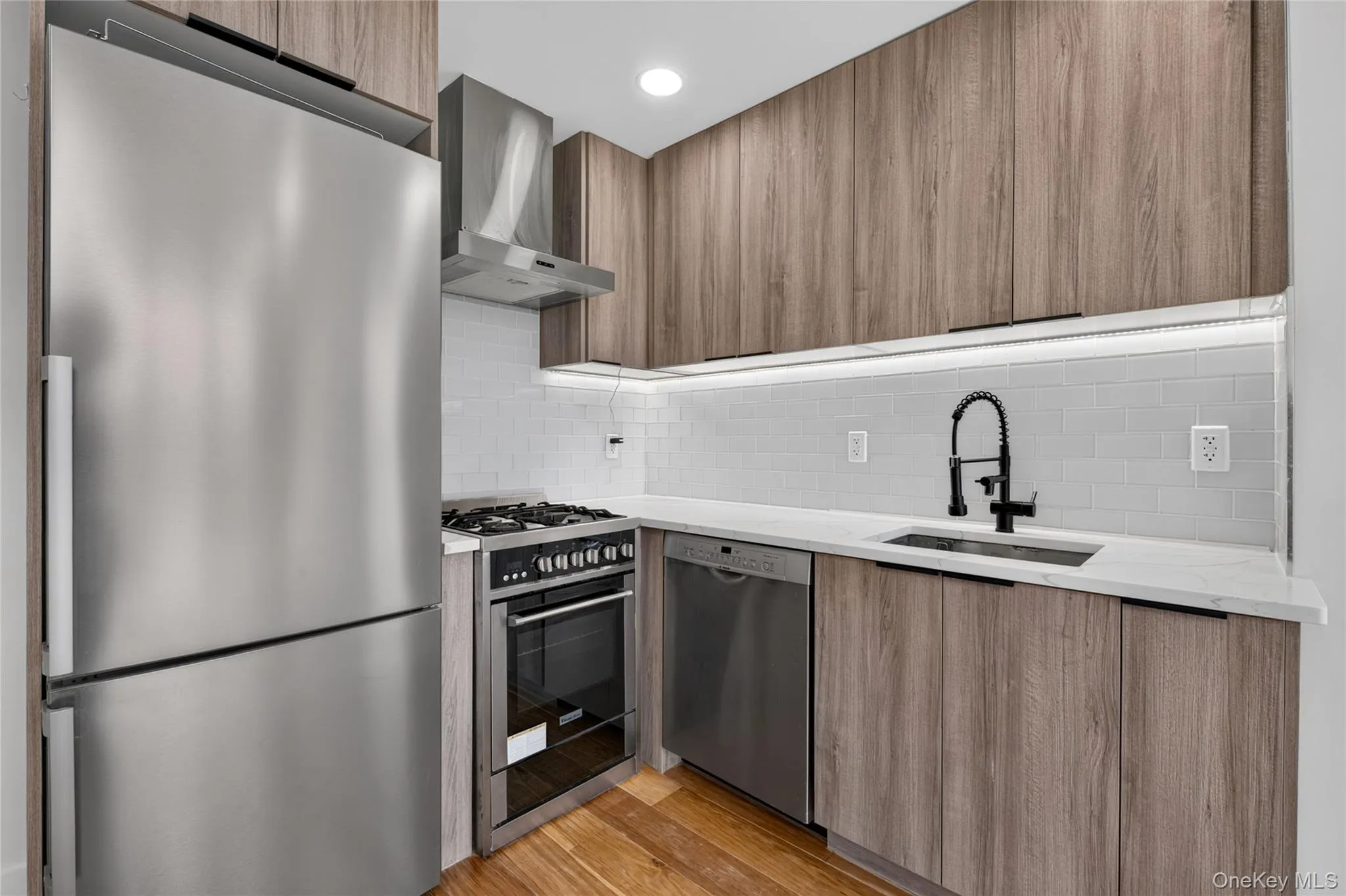 14617 Northern Boulevard, New York, NY, 2 Bedrooms Bedrooms, 6 Rooms Rooms,2 BathroomsBathrooms,Residential,For Rent,Northern,0,1051242 14617 Northern Boulevard, New York, NY, 2 Bedrooms Bedrooms, 6 Rooms Rooms,2 BathroomsBathrooms,Residential,For Rent,Northern,0,1051242
