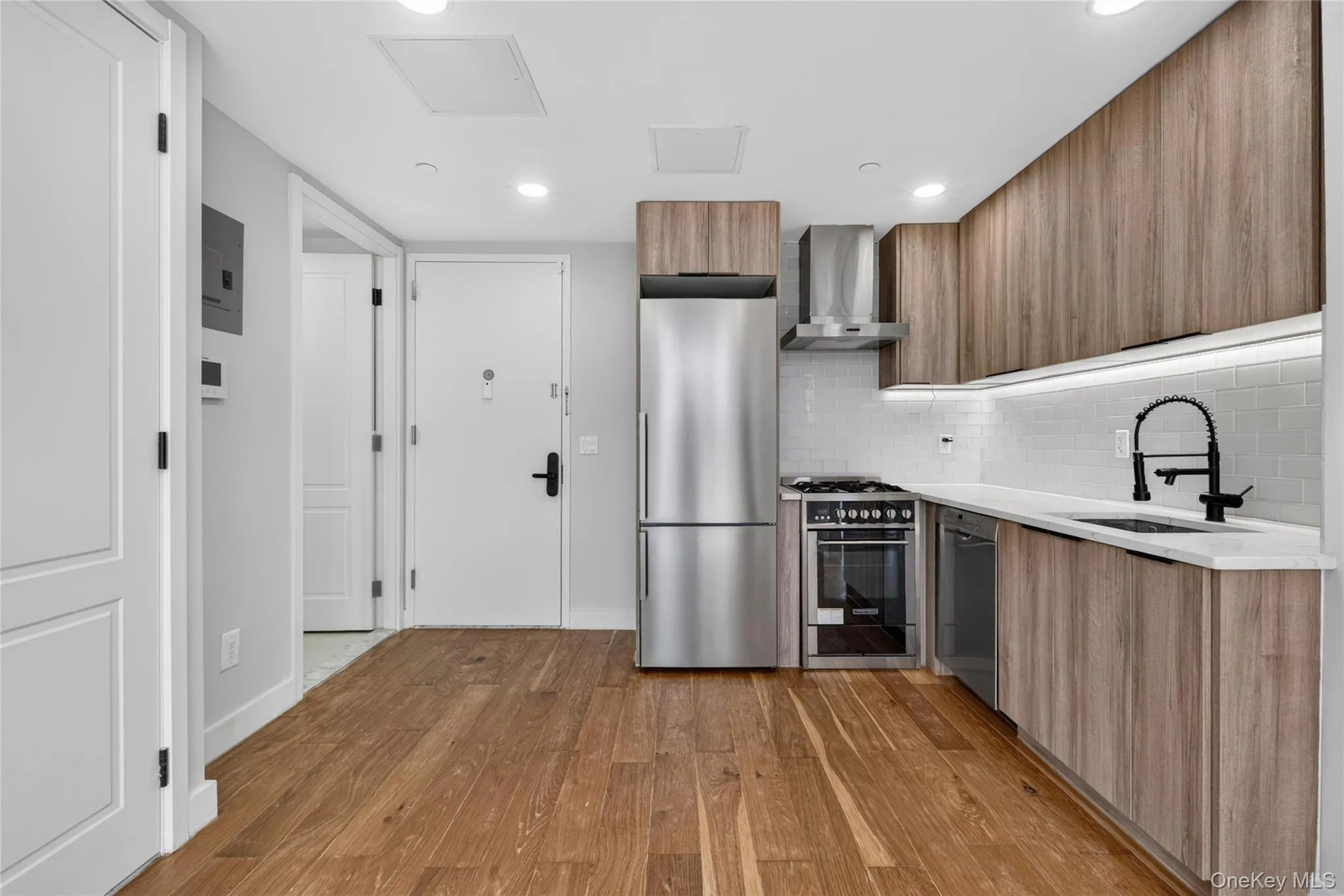 14617 Northern Boulevard, New York, NY, 2 Bedrooms Bedrooms, 6 Rooms Rooms,2 BathroomsBathrooms,Residential,For Rent,Northern,0,1051242 14617 Northern Boulevard, New York, NY, 2 Bedrooms Bedrooms, 6 Rooms Rooms,2 BathroomsBathrooms,Residential,For Rent,Northern,0,1051242