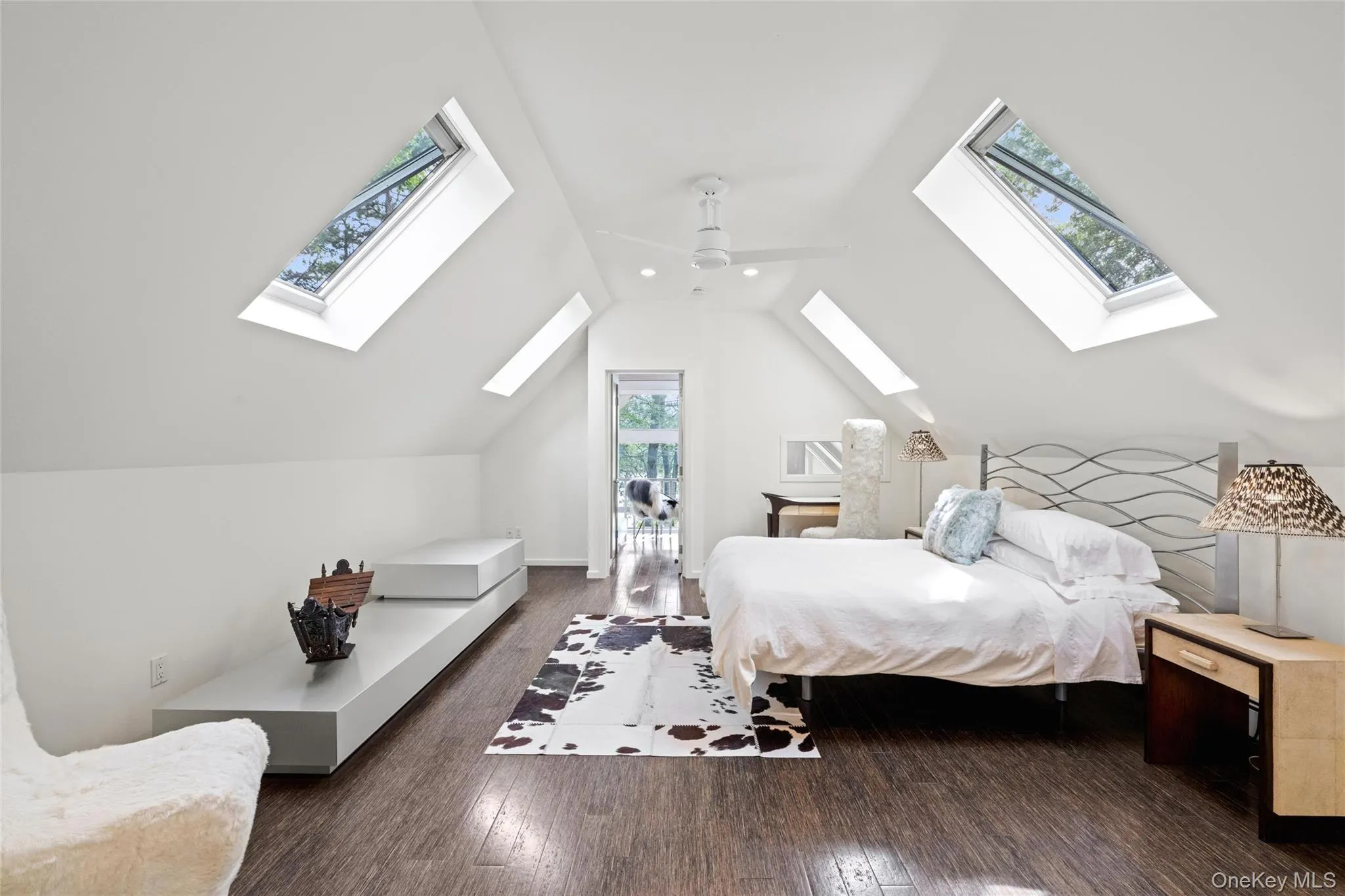 142 Little Fresh Pond Road, Southampton, NY, 4 Bedrooms Bedrooms, 7 Rooms Rooms,3 BathroomsBathrooms,Residential,For Rent,Little Fresh Pond,0,1051253 142 Little Fresh Pond Road, Southampton, NY, 4 Bedrooms Bedrooms, 7 Rooms Rooms,3 BathroomsBathrooms,Residential,For Rent,Little Fresh Pond,0,1051253