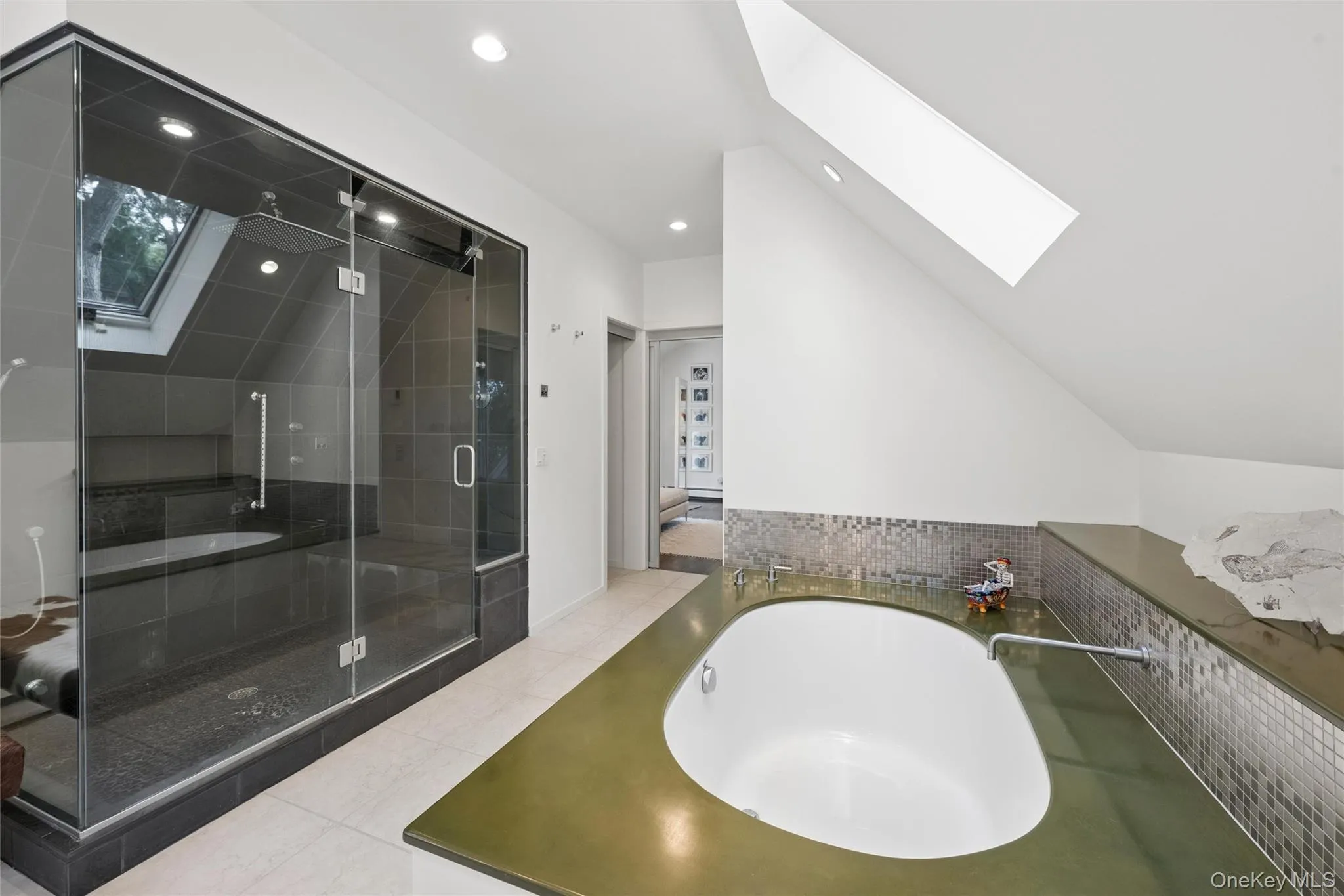142 Little Fresh Pond Road, Southampton, NY, 4 Bedrooms Bedrooms, 7 Rooms Rooms,3 BathroomsBathrooms,Residential,For Rent,Little Fresh Pond,0,1051253 142 Little Fresh Pond Road, Southampton, NY, 4 Bedrooms Bedrooms, 7 Rooms Rooms,3 BathroomsBathrooms,Residential,For Rent,Little Fresh Pond,0,1051253