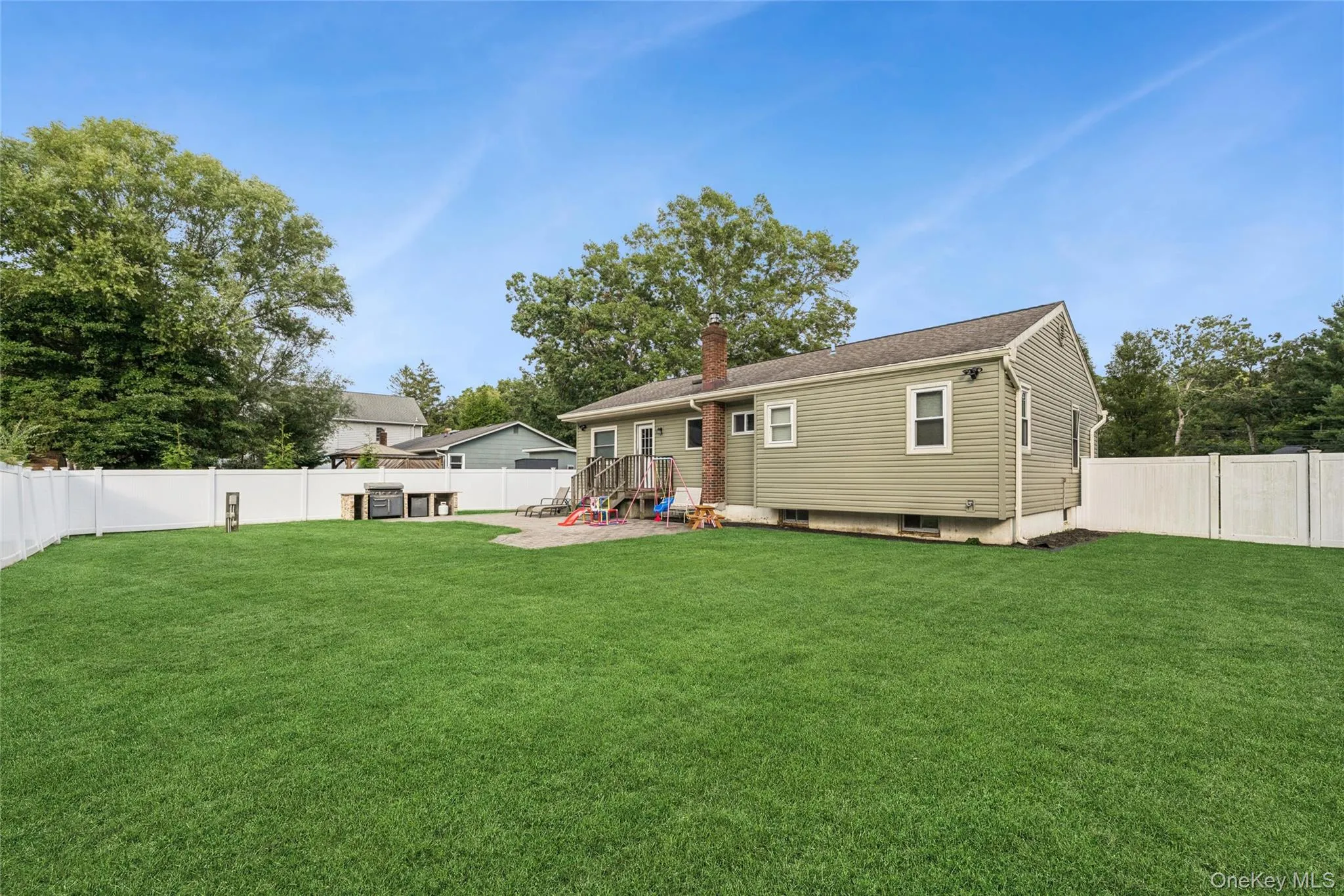 6 Rosewood Road, Brookhaven, NY, 3 Bedrooms Bedrooms, 6 Rooms Rooms,2 BathroomsBathrooms,Residential,For Rent,Rosewood,0,1051254 6 Rosewood Road, Brookhaven, NY, 3 Bedrooms Bedrooms, 6 Rooms Rooms,2 BathroomsBathrooms,Residential,For Rent,Rosewood,0,1051254
