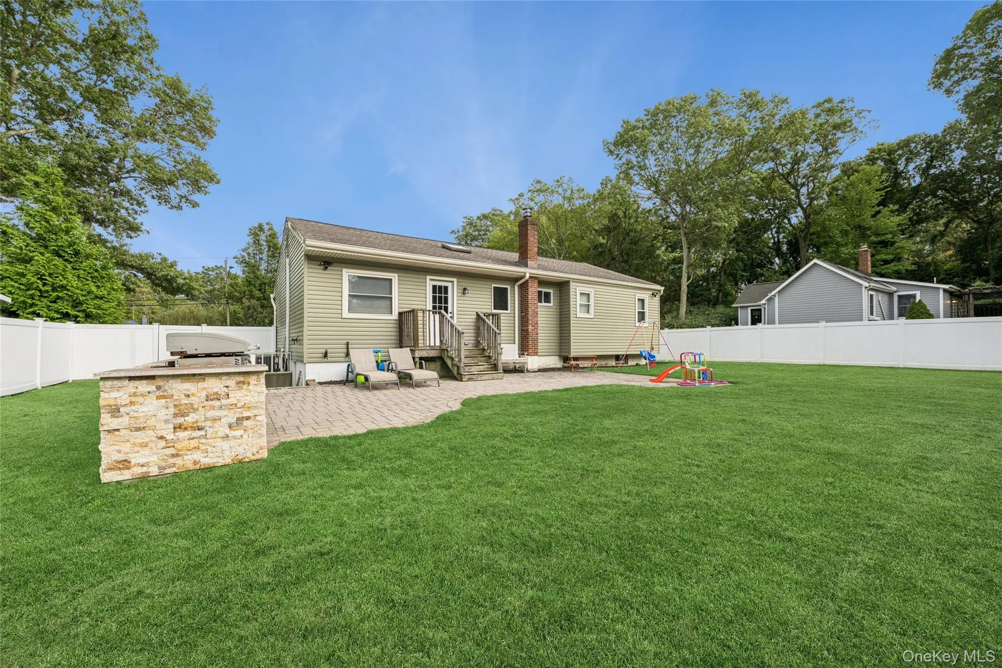 6 Rosewood Road, Brookhaven, NY, 3 Bedrooms Bedrooms, 6 Rooms Rooms,2 BathroomsBathrooms,Residential,For Rent,Rosewood,0,1051254 6 Rosewood Road, Brookhaven, NY, 3 Bedrooms Bedrooms, 6 Rooms Rooms,2 BathroomsBathrooms,Residential,For Rent,Rosewood,0,1051254