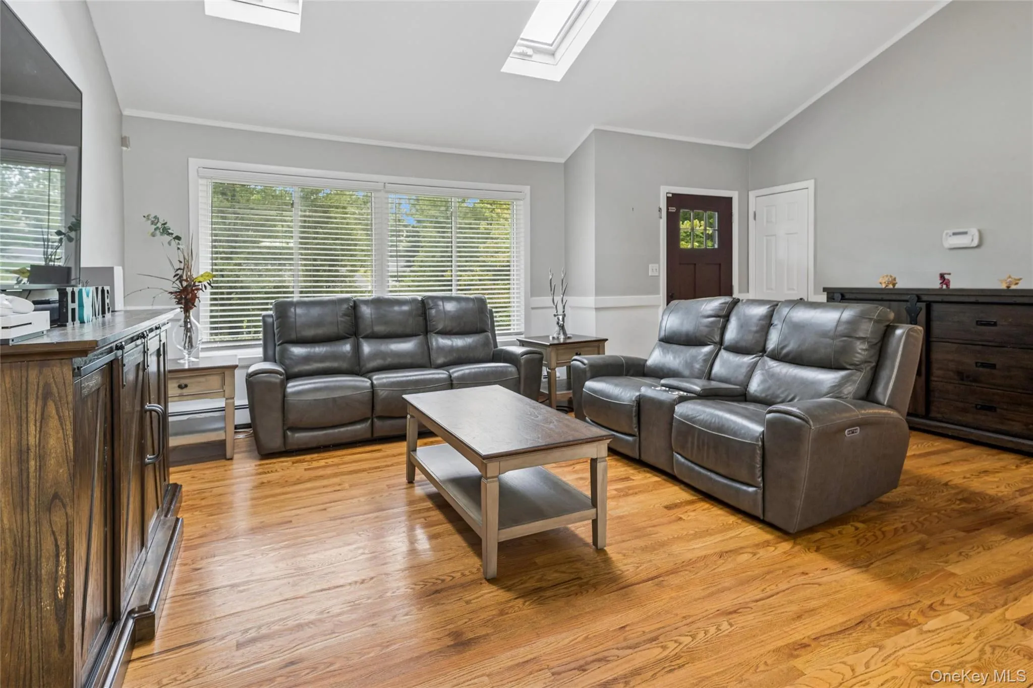 6 Rosewood Road, Brookhaven, NY, 3 Bedrooms Bedrooms, 6 Rooms Rooms,2 BathroomsBathrooms,Residential,For Rent,Rosewood,0,1051254 6 Rosewood Road, Brookhaven, NY, 3 Bedrooms Bedrooms, 6 Rooms Rooms,2 BathroomsBathrooms,Residential,For Rent,Rosewood,0,1051254