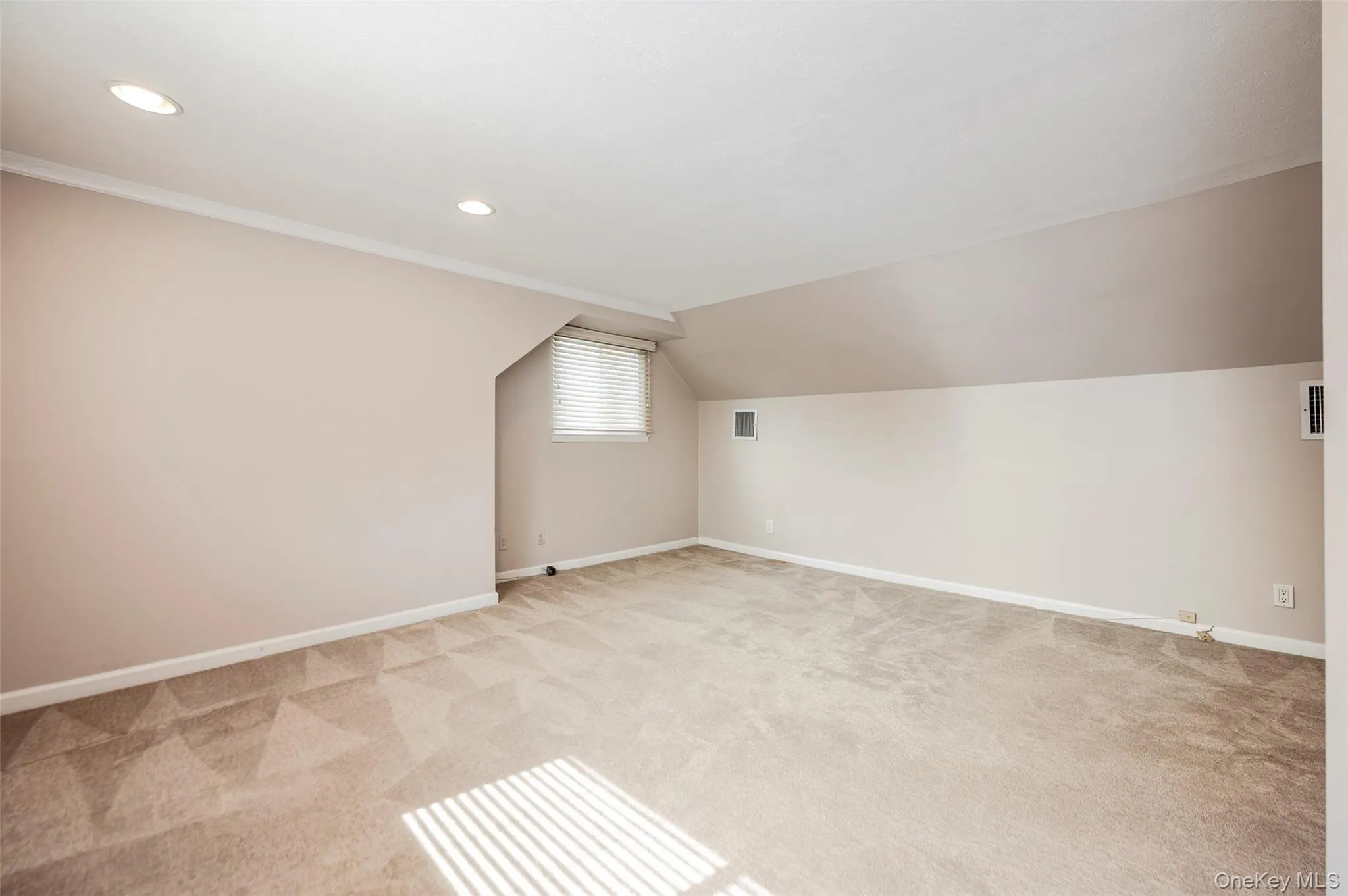 77 Concord Avenue, Hempstead, NY, 4 Bedrooms Bedrooms, 9 Rooms Rooms,2 BathroomsBathrooms,Residential,For Rent,Concord,0,1051255 77 Concord Avenue, Hempstead, NY, 4 Bedrooms Bedrooms, 9 Rooms Rooms,2 BathroomsBathrooms,Residential,For Rent,Concord,0,1051255
