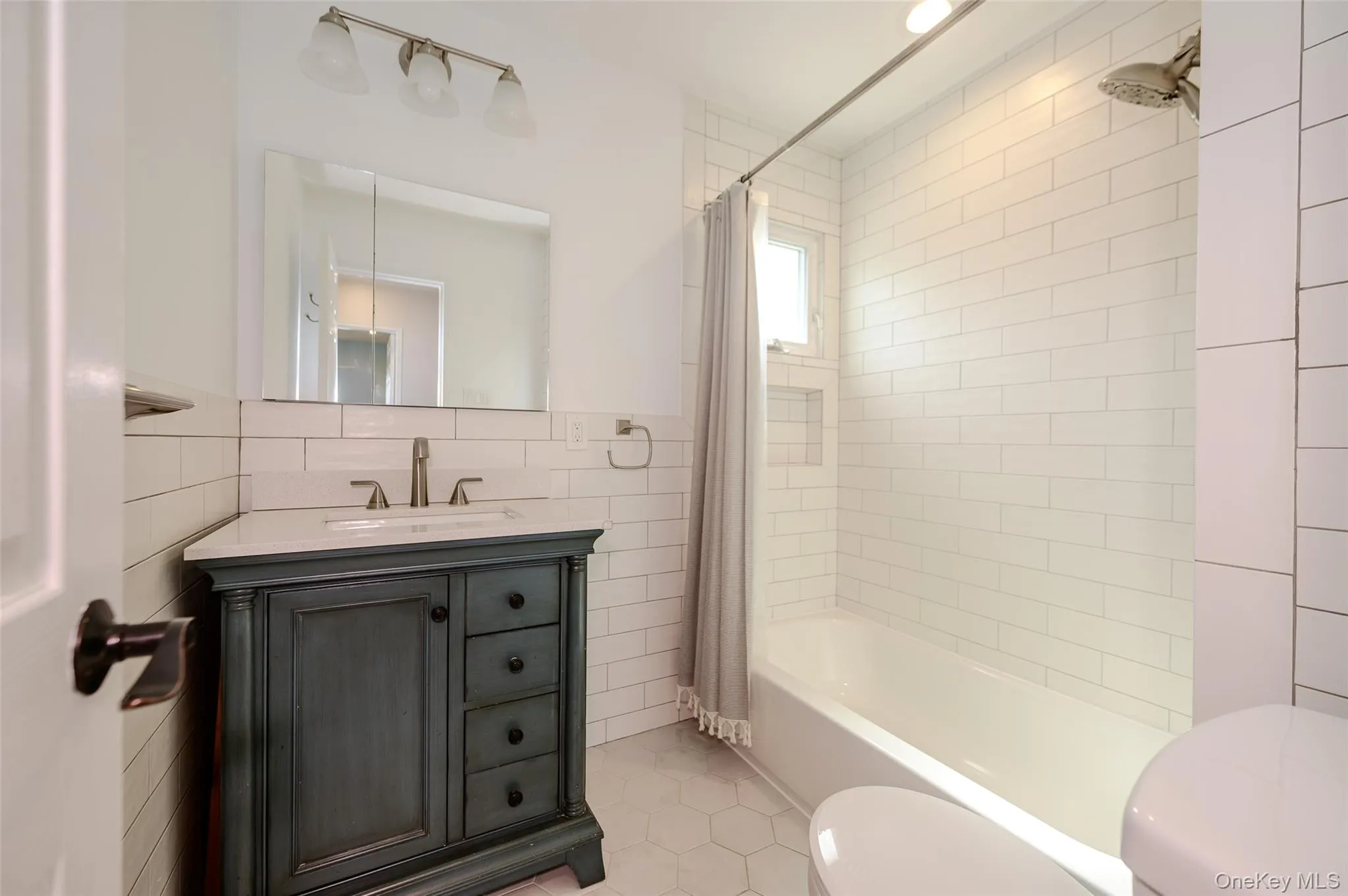 77 Concord Avenue, Hempstead, NY, 4 Bedrooms Bedrooms, 9 Rooms Rooms,2 BathroomsBathrooms,Residential,For Rent,Concord,0,1051255 77 Concord Avenue, Hempstead, NY, 4 Bedrooms Bedrooms, 9 Rooms Rooms,2 BathroomsBathrooms,Residential,For Rent,Concord,0,1051255