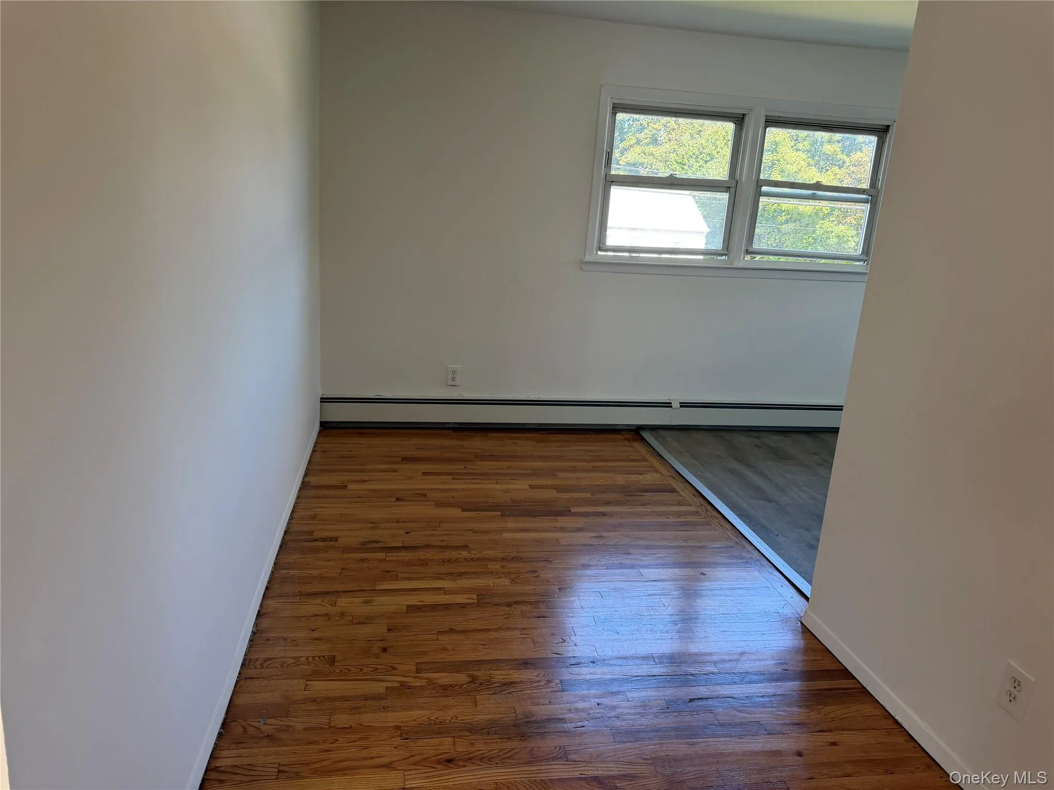 4 Cumberbach Street, Babylon, NY, 3 Bedroom Bedrooms, 5 Room Rooms,1 BathroomBathrooms,Residential Lease,For Rent,Cumberbach,0,1051261 4 Cumberbach Street, Babylon, NY, 3 Bedroom Bedrooms, 5 Room Rooms,1 BathroomBathrooms,Residential Lease,For Rent,Cumberbach,0,1051261