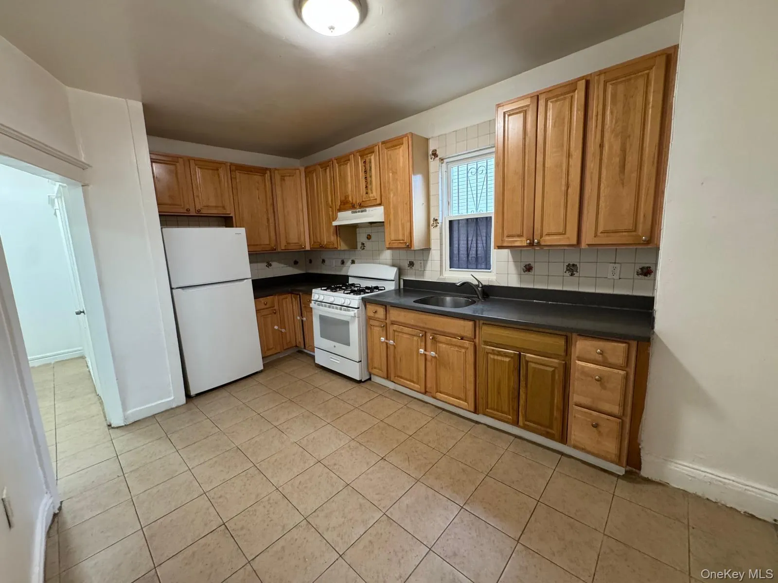 2724 Gillmore Street, New York, NY, 1 Bedroom Bedrooms, 3 Room Rooms,1 BathroomBathrooms,Residential Lease,For Rent,Gillmore,0,1051265 2724 Gillmore Street, New York, NY, 1 Bedroom Bedrooms, 3 Room Rooms,1 BathroomBathrooms,Residential Lease,For Rent,Gillmore,0,1051265
