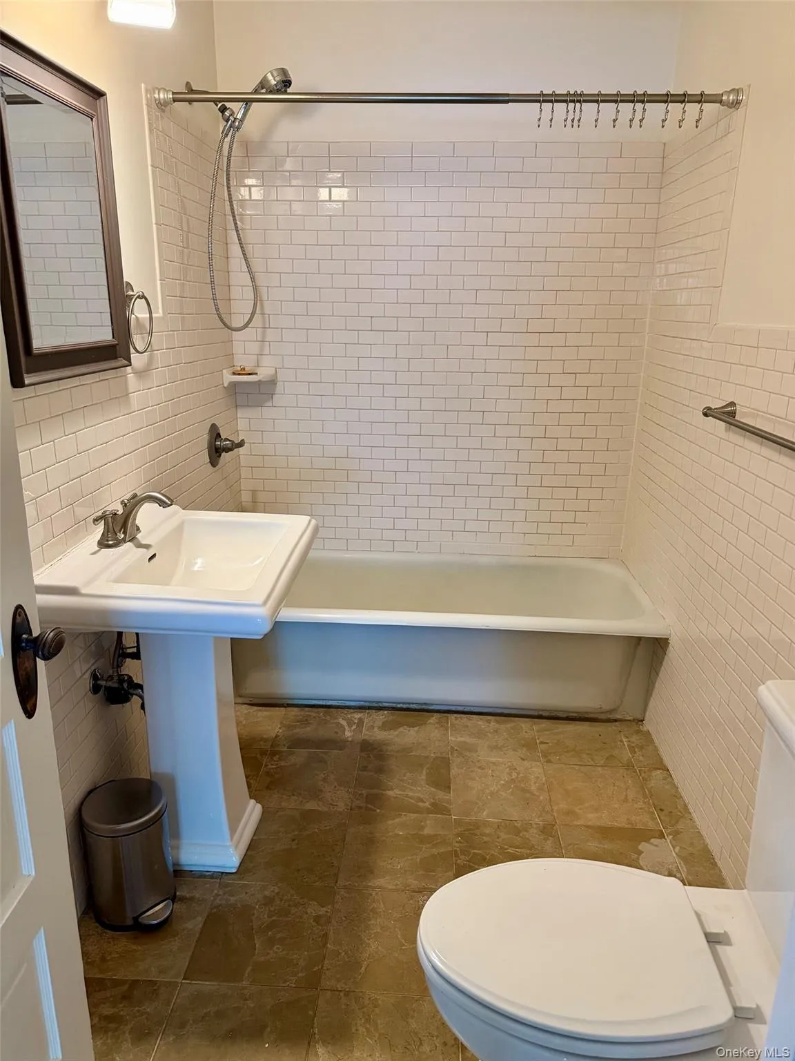 224 MAIN Street, Germantown, NY, 1 Bedroom Bedrooms, 4 Rooms Rooms,1 BathroomBathrooms,Residential Lease,For Rent,MAIN,0,1051269 224 MAIN Street, Germantown, NY, 1 Bedroom Bedrooms, 4 Rooms Rooms,1 BathroomBathrooms,Residential Lease,For Rent,MAIN,0,1051269
