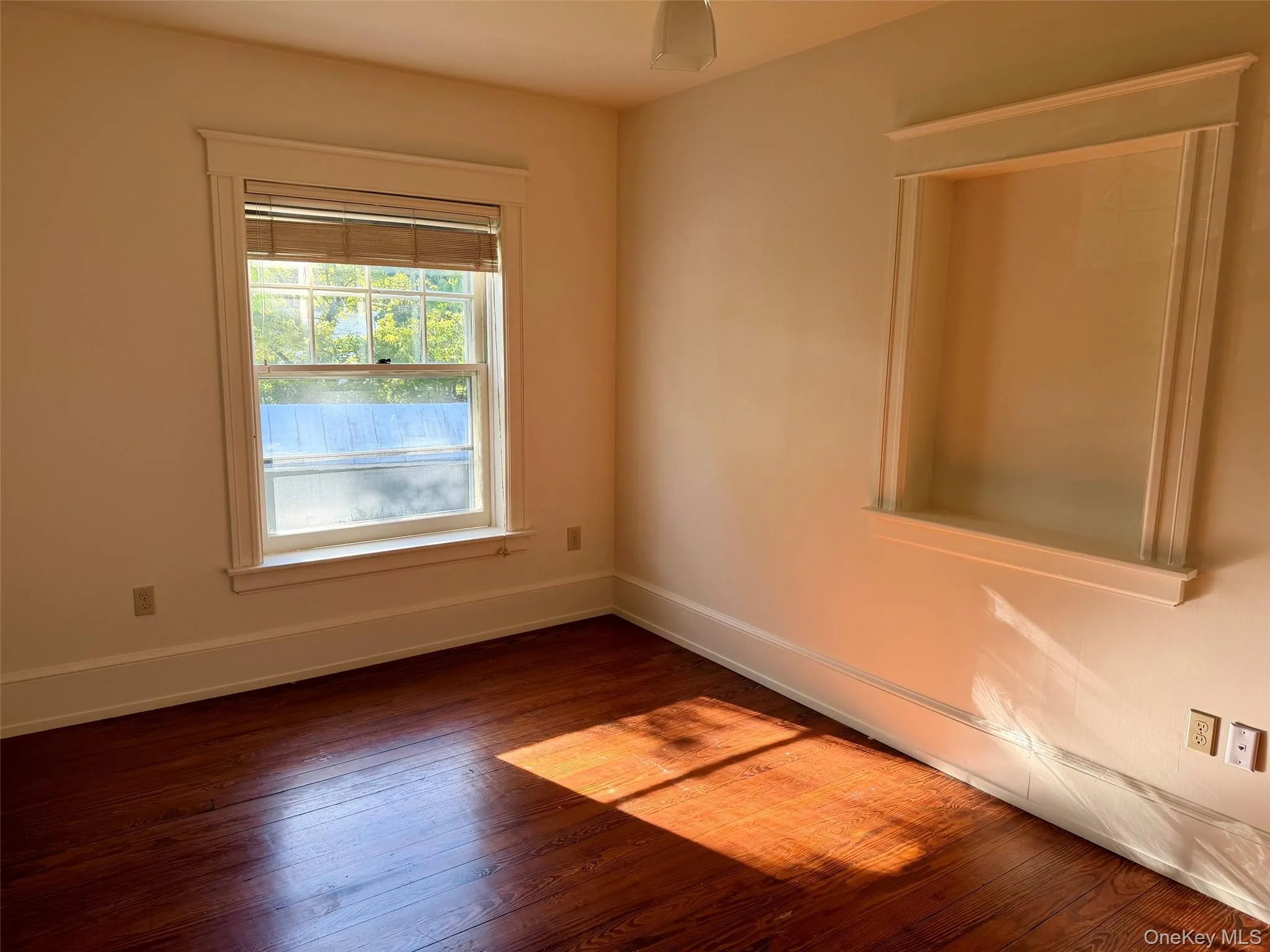 224 MAIN Street, Germantown, NY, 1 Bedroom Bedrooms, 4 Rooms Rooms,1 BathroomBathrooms,Residential Lease,For Rent,MAIN,0,1051269 224 MAIN Street, Germantown, NY, 1 Bedroom Bedrooms, 4 Rooms Rooms,1 BathroomBathrooms,Residential Lease,For Rent,MAIN,0,1051269