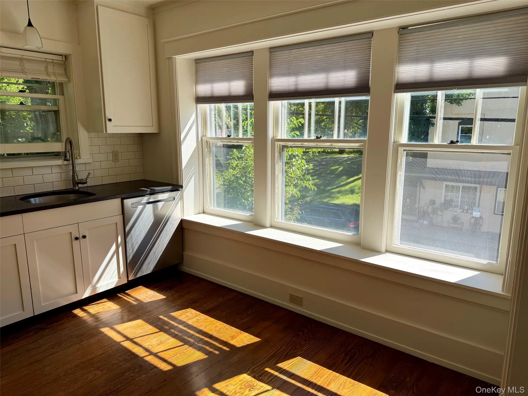 224 MAIN Street, Germantown, NY, 1 Bedroom Bedrooms, 4 Rooms Rooms,1 BathroomBathrooms,Residential Lease,For Rent,MAIN,0,1051269 224 MAIN Street, Germantown, NY, 1 Bedroom Bedrooms, 4 Rooms Rooms,1 BathroomBathrooms,Residential Lease,For Rent,MAIN,0,1051269