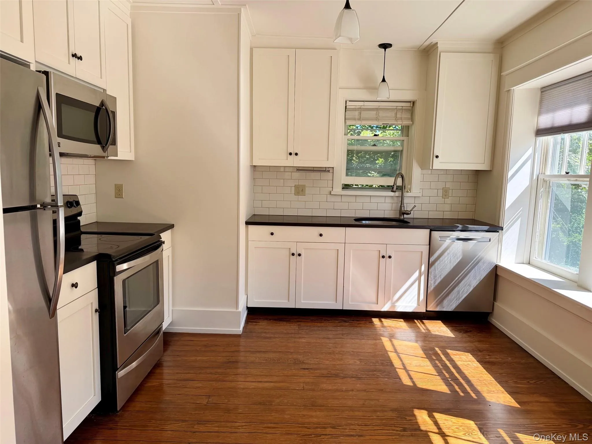 224 MAIN Street, Germantown, NY, 1 Bedroom Bedrooms, 4 Rooms Rooms,1 BathroomBathrooms,Residential Lease,For Rent,MAIN,0,1051269 224 MAIN Street, Germantown, NY, 1 Bedroom Bedrooms, 4 Rooms Rooms,1 BathroomBathrooms,Residential Lease,For Rent,MAIN,0,1051269