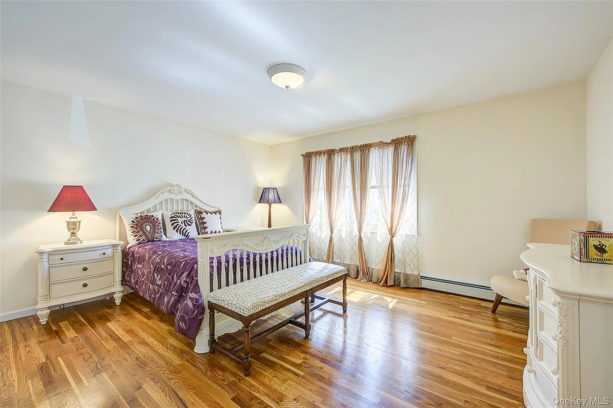 64 Cottage Place, North Hempstead, NY, 4 Bedrooms Bedrooms, 11 Rooms Rooms,3 BathroomsBathrooms,Residential,For Rent,Cottage,0,1051270 64 Cottage Place, North Hempstead, NY, 4 Bedrooms Bedrooms, 11 Rooms Rooms,3 BathroomsBathrooms,Residential,For Rent,Cottage,0,1051270