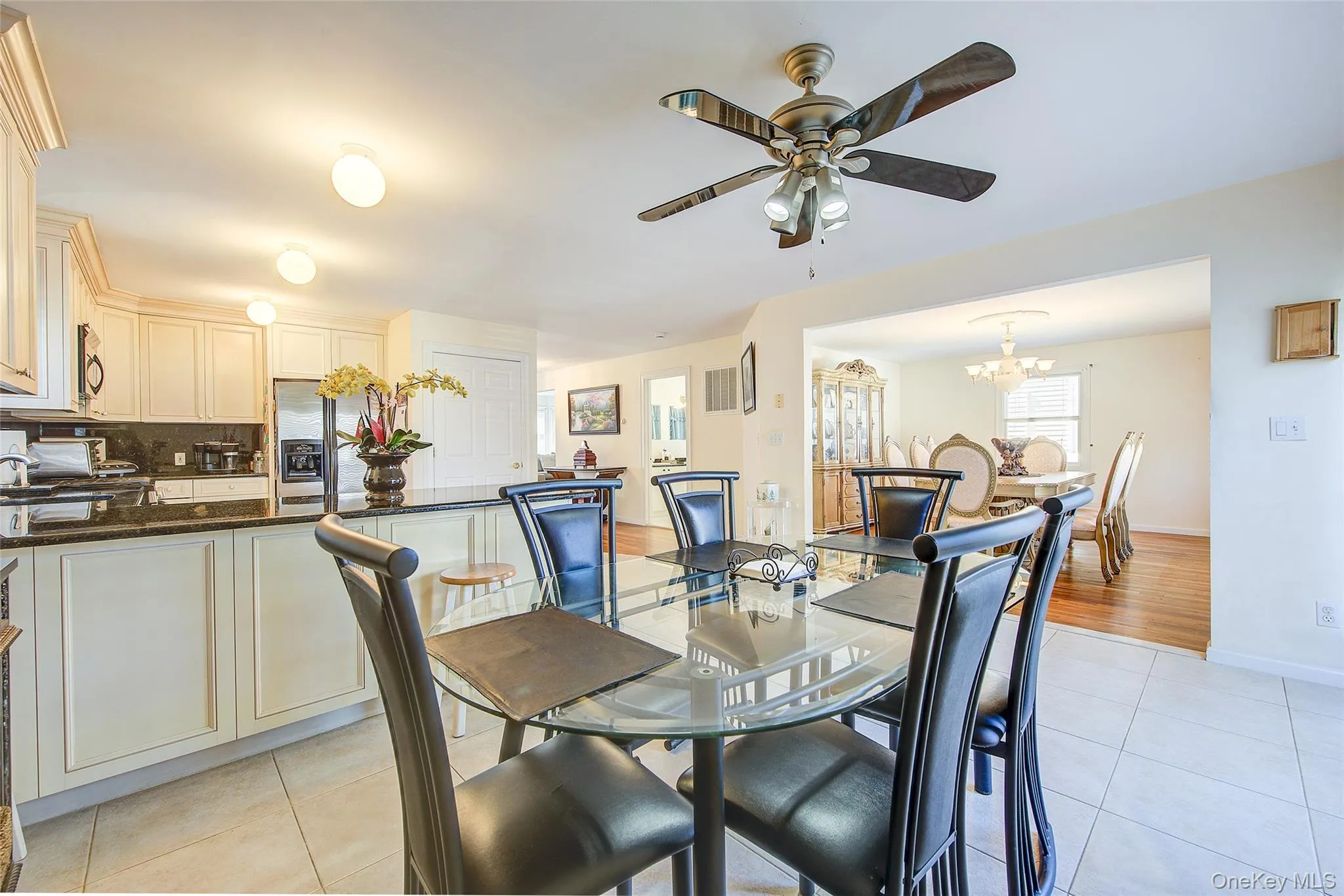 64 Cottage Place, North Hempstead, NY, 4 Bedrooms Bedrooms, 11 Rooms Rooms,3 BathroomsBathrooms,Residential,For Rent,Cottage,0,1051270 64 Cottage Place, North Hempstead, NY, 4 Bedrooms Bedrooms, 11 Rooms Rooms,3 BathroomsBathrooms,Residential,For Rent,Cottage,0,1051270
