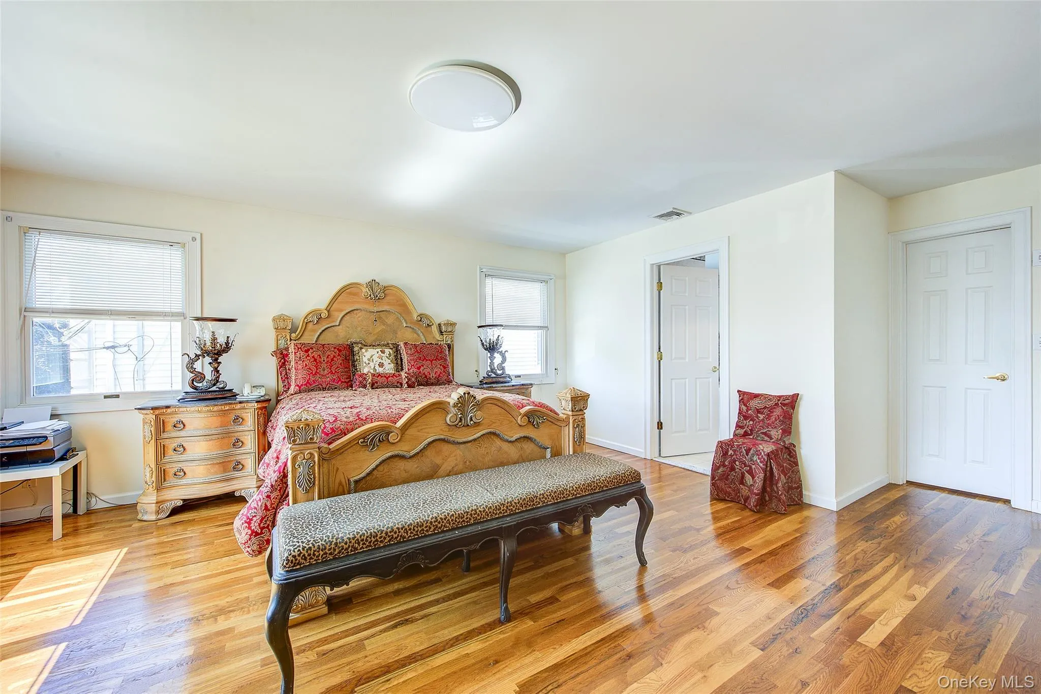 64 Cottage Place, North Hempstead, NY, 4 Bedrooms Bedrooms, 11 Rooms Rooms,3 BathroomsBathrooms,Residential,For Rent,Cottage,0,1051270 64 Cottage Place, North Hempstead, NY, 4 Bedrooms Bedrooms, 11 Rooms Rooms,3 BathroomsBathrooms,Residential,For Rent,Cottage,0,1051270