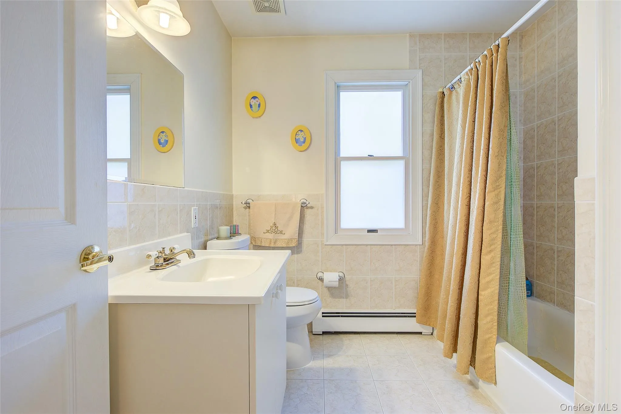 64 Cottage Place, North Hempstead, NY, 4 Bedrooms Bedrooms, 11 Rooms Rooms,3 BathroomsBathrooms,Residential,For Rent,Cottage,0,1051270 64 Cottage Place, North Hempstead, NY, 4 Bedrooms Bedrooms, 11 Rooms Rooms,3 BathroomsBathrooms,Residential,For Rent,Cottage,0,1051270