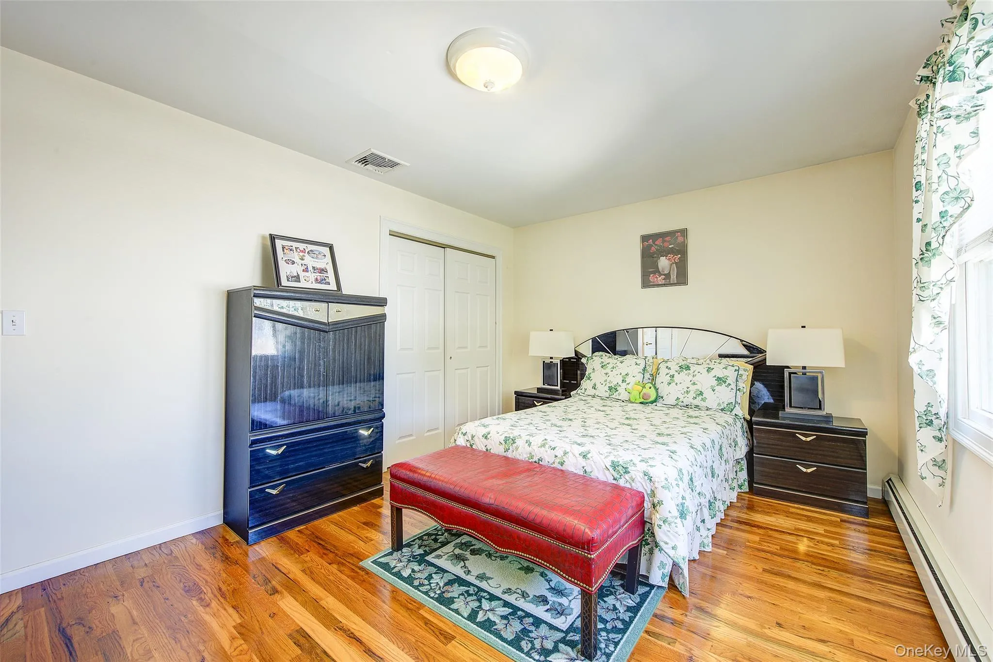 64 Cottage Place, North Hempstead, NY, 4 Bedrooms Bedrooms, 11 Rooms Rooms,3 BathroomsBathrooms,Residential,For Rent,Cottage,0,1051270 64 Cottage Place, North Hempstead, NY, 4 Bedrooms Bedrooms, 11 Rooms Rooms,3 BathroomsBathrooms,Residential,For Rent,Cottage,0,1051270