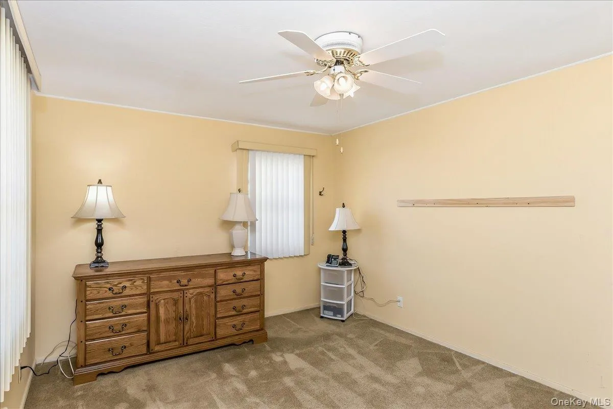 38 Croyden Lane, Oyster Bay, NY, 4 Bedrooms Bedrooms, 7 Rooms Rooms,1 BathroomBathrooms,Residential,For Rent,Croyden,0,1051273 38 Croyden Lane, Oyster Bay, NY, 4 Bedrooms Bedrooms, 7 Rooms Rooms,1 BathroomBathrooms,Residential,For Rent,Croyden,0,1051273