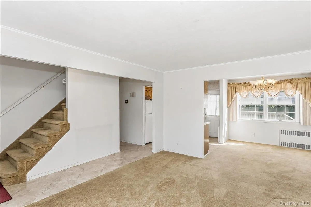 38 Croyden Lane, Oyster Bay, NY, 4 Bedrooms Bedrooms, 7 Rooms Rooms,1 BathroomBathrooms,Residential,For Rent,Croyden,0,1051273 38 Croyden Lane, Oyster Bay, NY, 4 Bedrooms Bedrooms, 7 Rooms Rooms,1 BathroomBathrooms,Residential,For Rent,Croyden,0,1051273