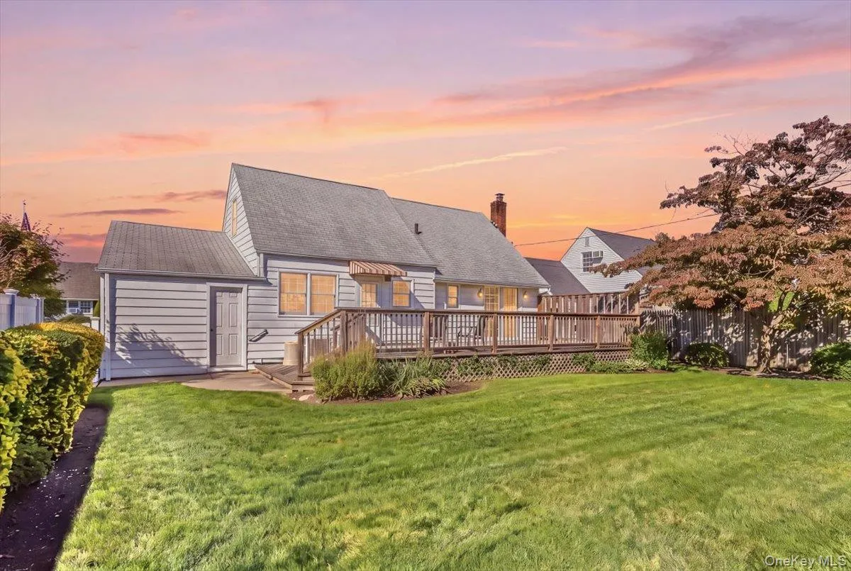 38 Croyden Lane, Oyster Bay, NY, 4 Bedrooms Bedrooms, 7 Rooms Rooms,1 BathroomBathrooms,Residential,For Rent,Croyden,0,1051273 38 Croyden Lane, Oyster Bay, NY, 4 Bedrooms Bedrooms, 7 Rooms Rooms,1 BathroomBathrooms,Residential,For Rent,Croyden,0,1051273