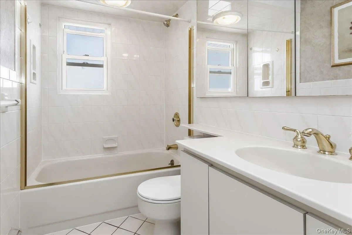 38 Croyden Lane, Oyster Bay, NY, 4 Bedrooms Bedrooms, 7 Rooms Rooms,1 BathroomBathrooms,Residential,For Rent,Croyden,0,1051273 38 Croyden Lane, Oyster Bay, NY, 4 Bedrooms Bedrooms, 7 Rooms Rooms,1 BathroomBathrooms,Residential,For Rent,Croyden,0,1051273