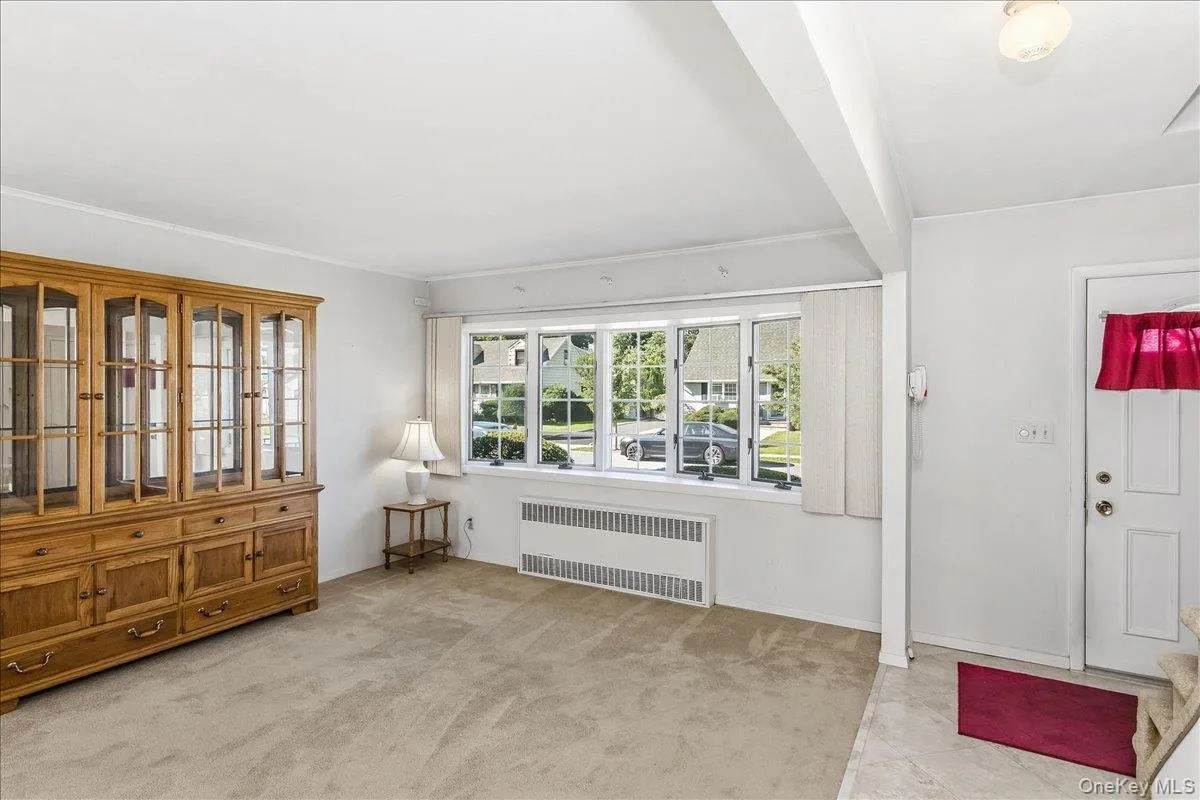 38 Croyden Lane, Oyster Bay, NY, 4 Bedrooms Bedrooms, 7 Rooms Rooms,1 BathroomBathrooms,Residential,For Rent,Croyden,0,1051273 38 Croyden Lane, Oyster Bay, NY, 4 Bedrooms Bedrooms, 7 Rooms Rooms,1 BathroomBathrooms,Residential,For Rent,Croyden,0,1051273