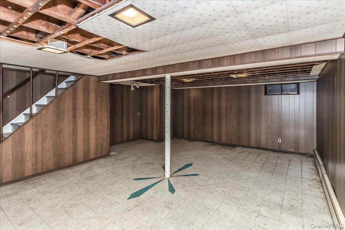 38 Croyden Lane, Oyster Bay, NY, 4 Bedrooms Bedrooms, 7 Rooms Rooms,1 BathroomBathrooms,Residential,For Rent,Croyden,0,1051273 38 Croyden Lane, Oyster Bay, NY, 4 Bedrooms Bedrooms, 7 Rooms Rooms,1 BathroomBathrooms,Residential,For Rent,Croyden,0,1051273