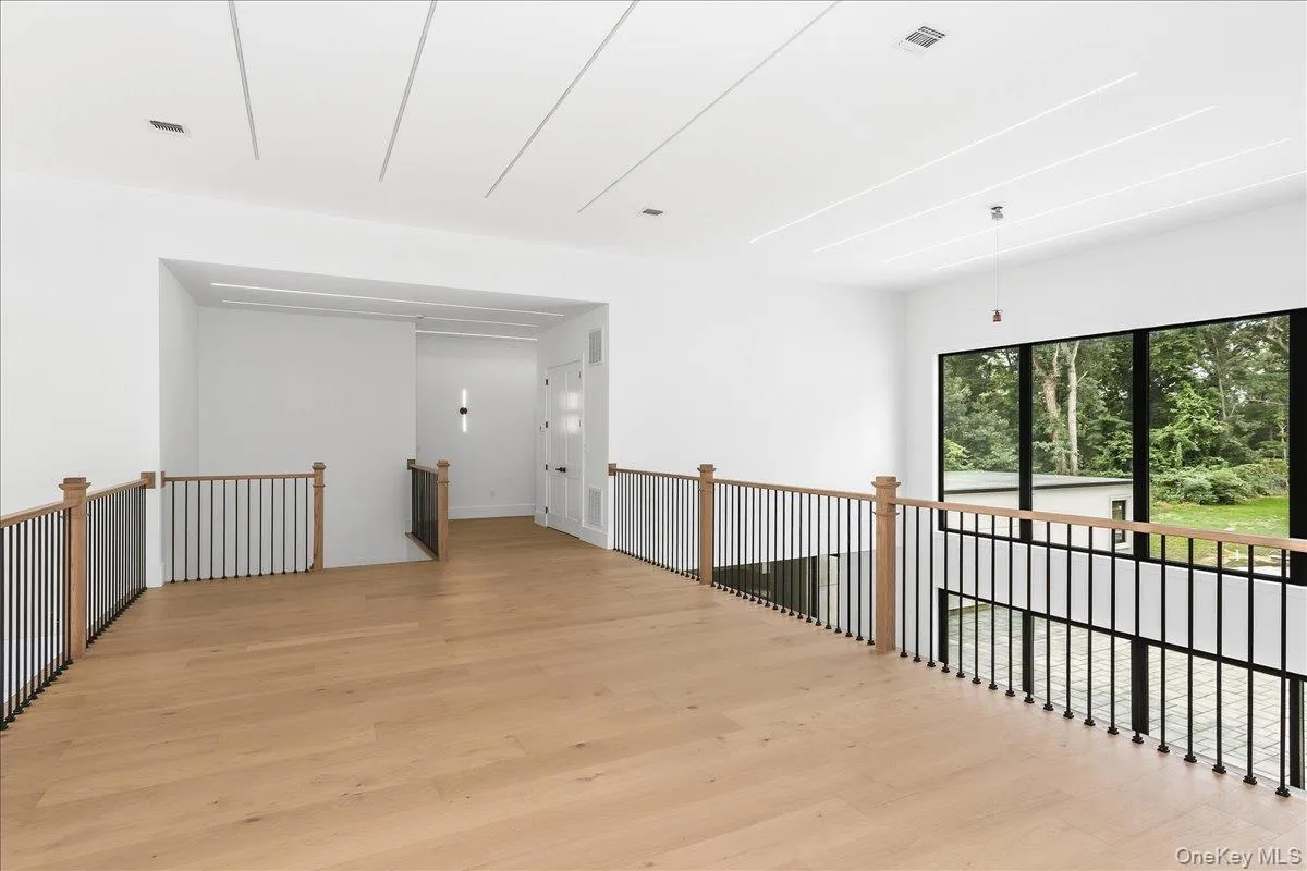 1080 Westminster Avenue, Huntington, NY, 6 Bedrooms Bedrooms, 12 Rooms Rooms,5 BathroomsBathrooms,Residential,For Rent,Westminster,0,1051281 1080 Westminster Avenue, Huntington, NY, 6 Bedrooms Bedrooms, 12 Rooms Rooms,5 BathroomsBathrooms,Residential,For Rent,Westminster,0,1051281