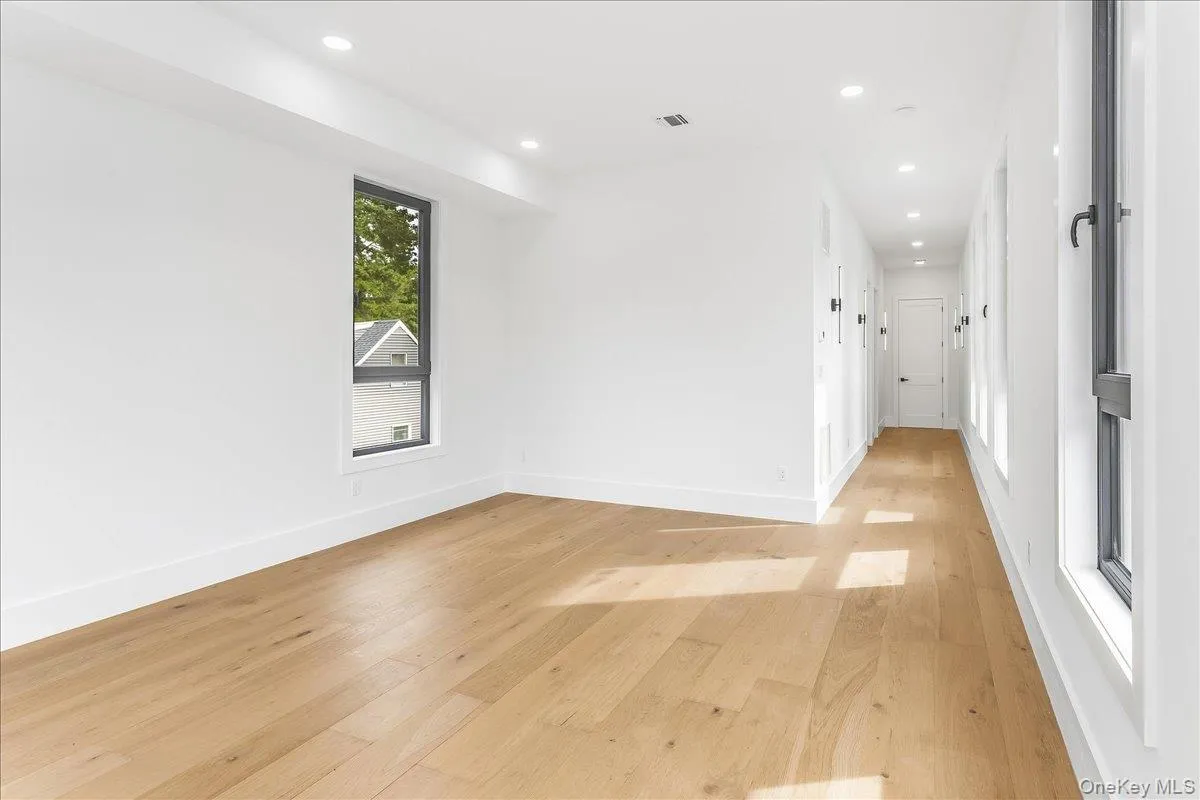 1080 Westminster Avenue, Huntington, NY, 6 Bedrooms Bedrooms, 12 Rooms Rooms,5 BathroomsBathrooms,Residential,For Rent,Westminster,0,1051281 1080 Westminster Avenue, Huntington, NY, 6 Bedrooms Bedrooms, 12 Rooms Rooms,5 BathroomsBathrooms,Residential,For Rent,Westminster,0,1051281