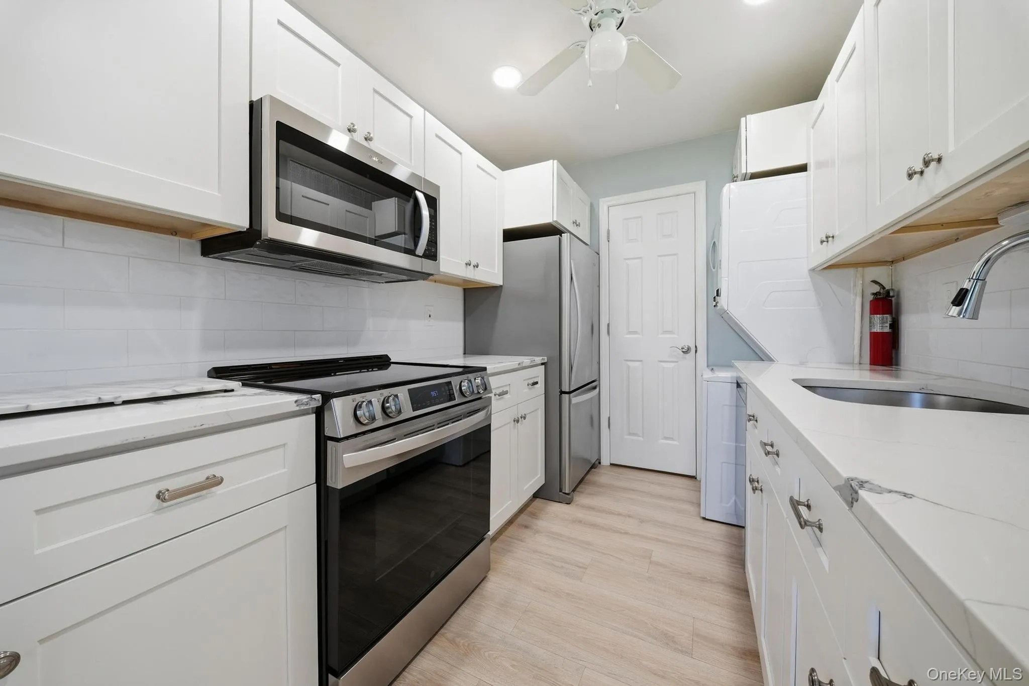 1101 Cabot Court, Smithtown, NY, 1 Bedroom Bedrooms, 4 Rooms Rooms,1 BathroomBathrooms,Residential,For Rent,Cabot,0,1051285 1101 Cabot Court, Smithtown, NY, 1 Bedroom Bedrooms, 4 Rooms Rooms,1 BathroomBathrooms,Residential,For Rent,Cabot,0,1051285