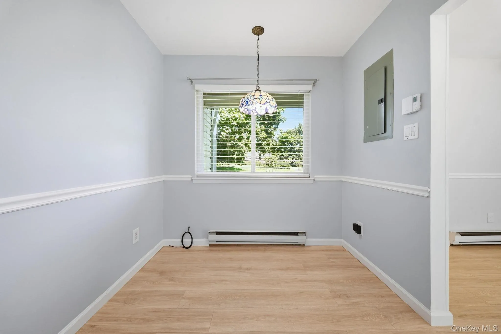 1101 Cabot Court, Smithtown, NY, 1 Bedroom Bedrooms, 4 Rooms Rooms,1 BathroomBathrooms,Residential,For Rent,Cabot,0,1051285 1101 Cabot Court, Smithtown, NY, 1 Bedroom Bedrooms, 4 Rooms Rooms,1 BathroomBathrooms,Residential,For Rent,Cabot,0,1051285