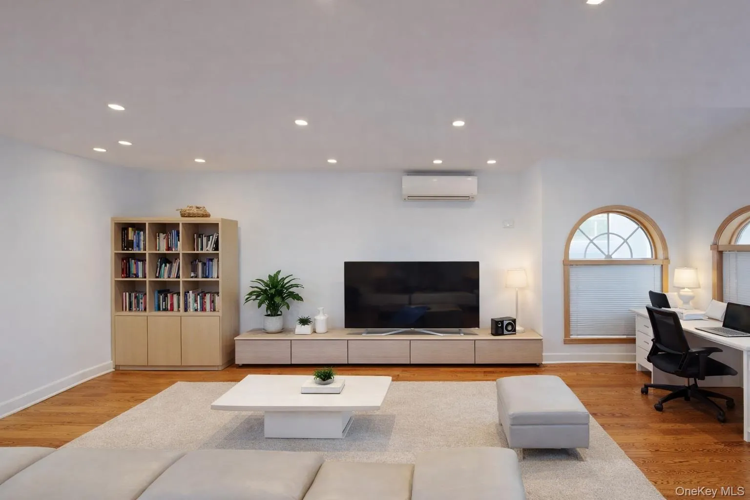 45-44 Browvale Lane, New York, NY, 3 Bedrooms Bedrooms, 11 Rooms Rooms,2 BathroomsBathrooms,Residential Lease,For Rent,Browvale,0,1051292 45-44 Browvale Lane, New York, NY, 3 Bedrooms Bedrooms, 11 Rooms Rooms,2 BathroomsBathrooms,Residential Lease,For Rent,Browvale,0,1051292