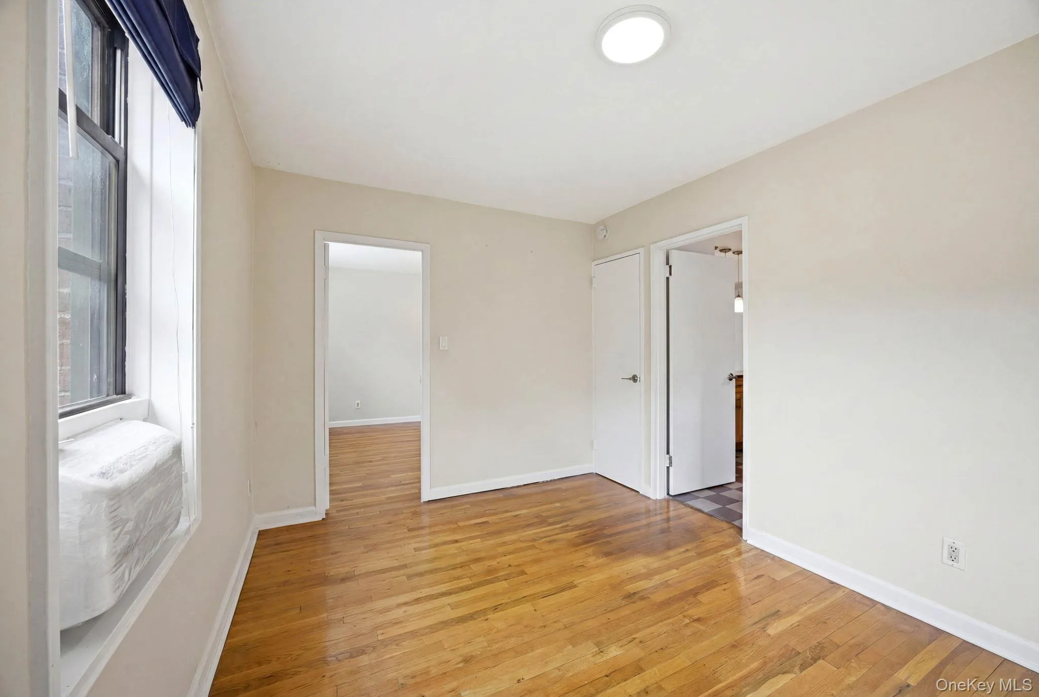 25-34 Crescent Street, New York, NY, 2 Bedrooms Bedrooms, 5 Rooms Rooms,1 BathroomBathrooms,Residential,For Rent,Crescent,0,1051307 25-34 Crescent Street, New York, NY, 2 Bedrooms Bedrooms, 5 Rooms Rooms,1 BathroomBathrooms,Residential,For Rent,Crescent,0,1051307
