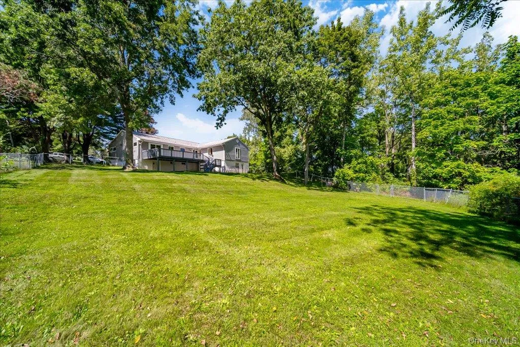 23 Mc Intosh Drive, Poughkeepsie (town), NY, 3 Bedrooms Bedrooms, 7 Rooms Rooms,2 BathroomsBathrooms,Residential,For Rent,Mc Intosh,0,1051308 23 Mc Intosh Drive, Poughkeepsie (town), NY, 3 Bedrooms Bedrooms, 7 Rooms Rooms,2 BathroomsBathrooms,Residential,For Rent,Mc Intosh,0,1051308