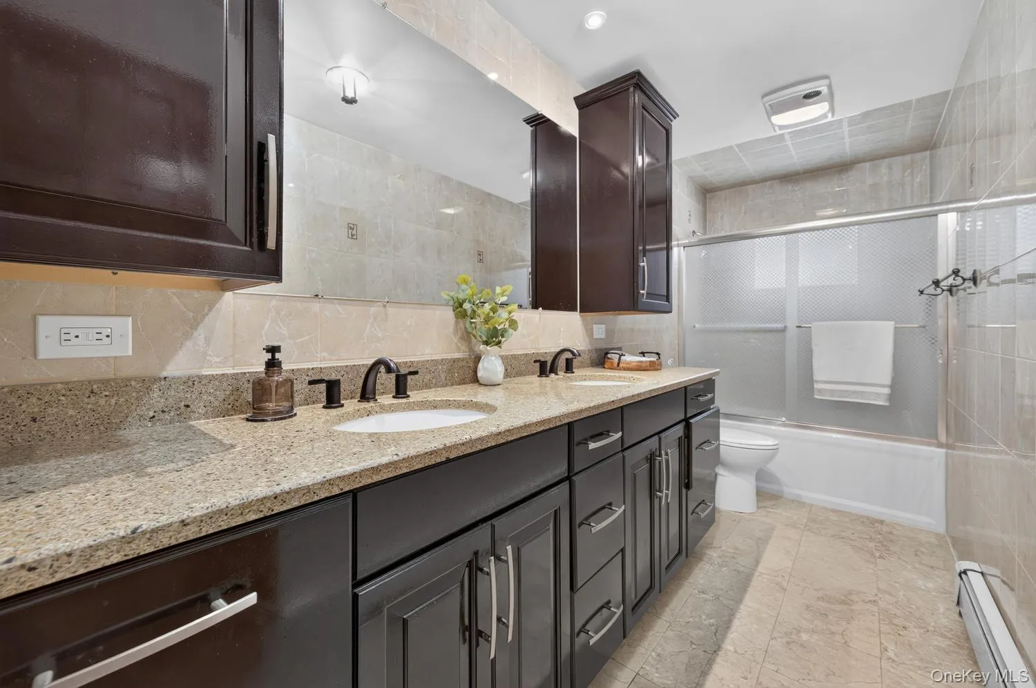 244 Halsey Avenue, Oyster Bay, NY, 4 Bedrooms Bedrooms, 8 Rooms Rooms,3 BathroomsBathrooms,Residential,For Rent,Halsey,0,1051312 244 Halsey Avenue, Oyster Bay, NY, 4 Bedrooms Bedrooms, 8 Rooms Rooms,3 BathroomsBathrooms,Residential,For Rent,Halsey,0,1051312