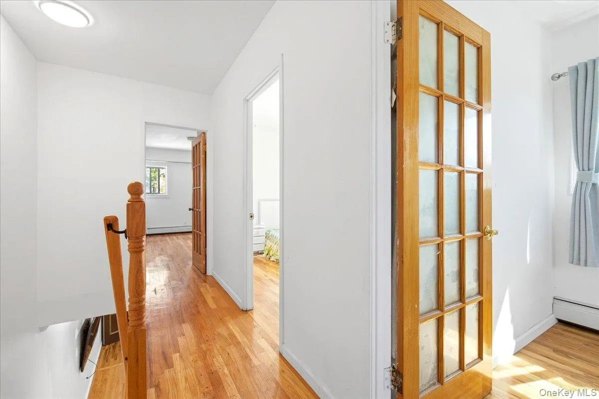 77-32 160th Street, New York, NY, 3 Bedrooms Bedrooms, 7 Rooms Rooms,1 BathroomBathrooms,Residential Lease,For Rent,160th,0,1051316 77-32 160th Street, New York, NY, 3 Bedrooms Bedrooms, 7 Rooms Rooms,1 BathroomBathrooms,Residential Lease,For Rent,160th,0,1051316