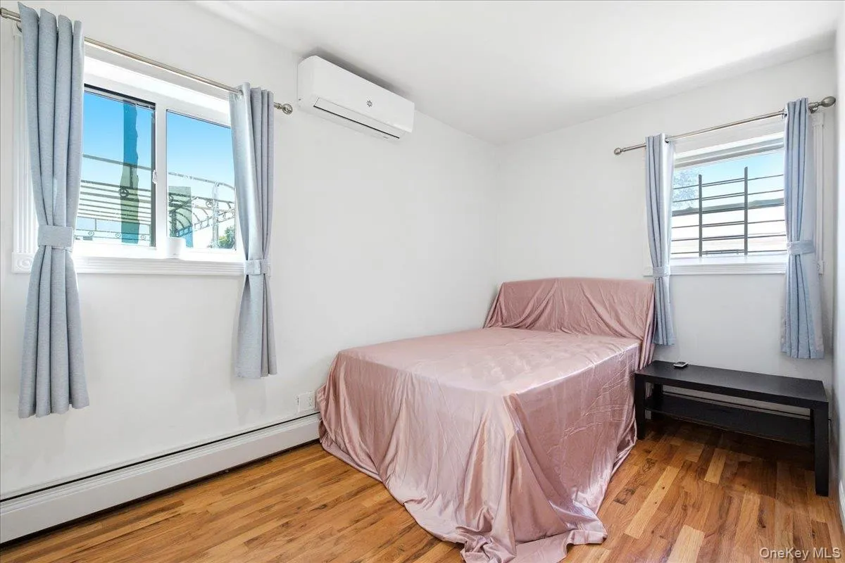 77-32 160th Street, New York, NY, 3 Bedrooms Bedrooms, 7 Rooms Rooms,1 BathroomBathrooms,Residential Lease,For Rent,160th,0,1051316 77-32 160th Street, New York, NY, 3 Bedrooms Bedrooms, 7 Rooms Rooms,1 BathroomBathrooms,Residential Lease,For Rent,160th,0,1051316