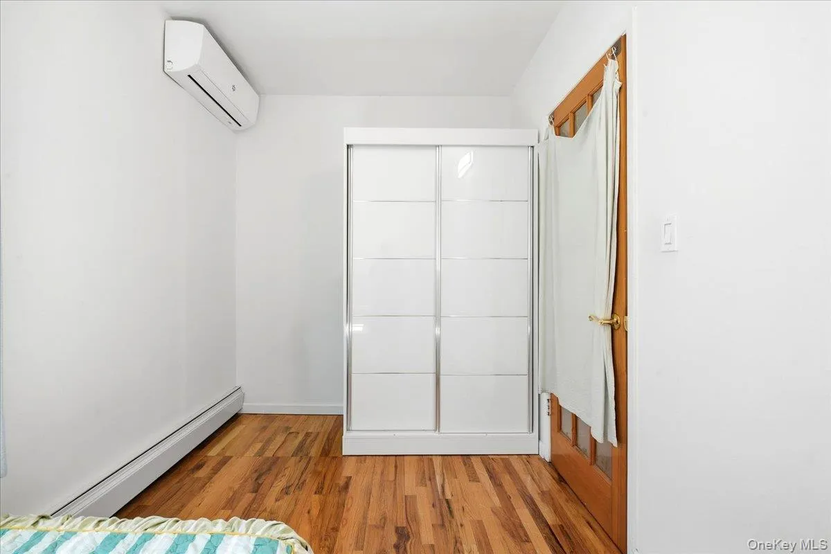 77-32 160th Street, New York, NY, 3 Bedrooms Bedrooms, 7 Rooms Rooms,1 BathroomBathrooms,Residential Lease,For Rent,160th,0,1051316 77-32 160th Street, New York, NY, 3 Bedrooms Bedrooms, 7 Rooms Rooms,1 BathroomBathrooms,Residential Lease,For Rent,160th,0,1051316
