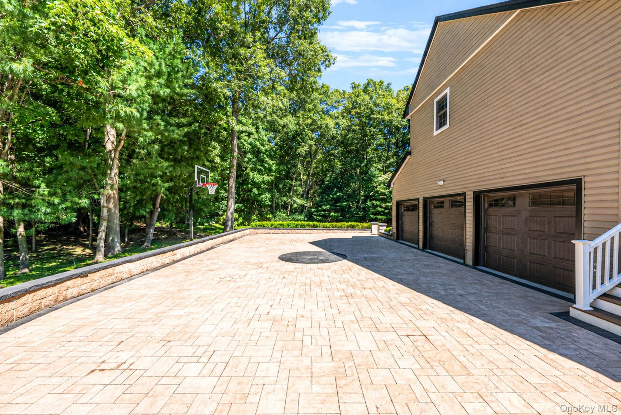 3 Dionne Court, Huntington, NY, 5 Bedrooms Bedrooms, 10 Rooms Rooms,3 BathroomsBathrooms,Residential,For Rent,Dionne,0,1051328 3 Dionne Court, Huntington, NY, 5 Bedrooms Bedrooms, 10 Rooms Rooms,3 BathroomsBathrooms,Residential,For Rent,Dionne,0,1051328