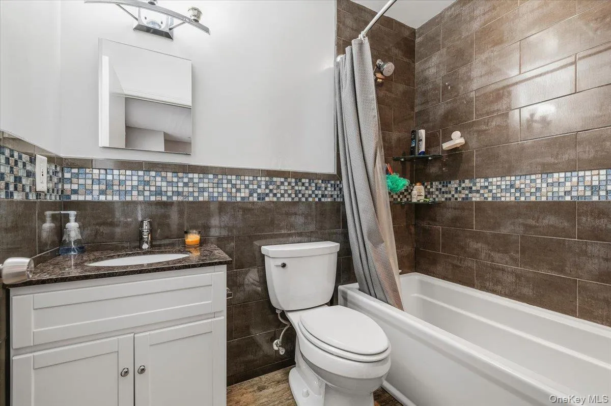 425 Shore Road, Long Beach, NY, 1 Bedroom Bedrooms, 5 Rooms Rooms,2 BathroomsBathrooms,Residential,For Rent,Shore,0,1051329 425 Shore Road, Long Beach, NY, 1 Bedroom Bedrooms, 5 Rooms Rooms,2 BathroomsBathrooms,Residential,For Rent,Shore,0,1051329