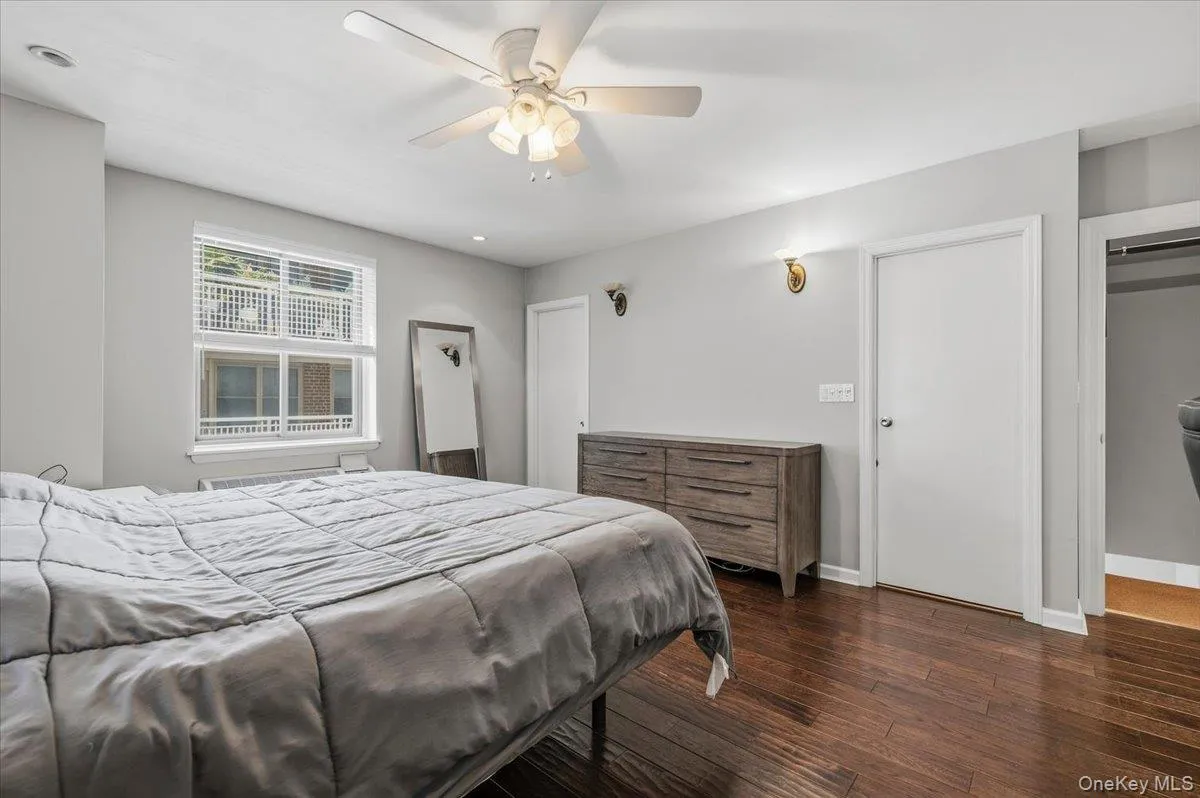 425 Shore Road, Long Beach, NY, 1 Bedroom Bedrooms, 5 Rooms Rooms,2 BathroomsBathrooms,Residential,For Rent,Shore,0,1051329 425 Shore Road, Long Beach, NY, 1 Bedroom Bedrooms, 5 Rooms Rooms,2 BathroomsBathrooms,Residential,For Rent,Shore,0,1051329