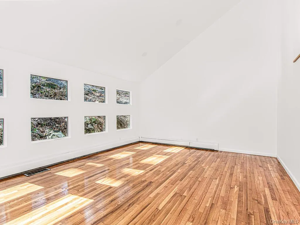 31 Byram Hill Road, North Castle, NY, 3 Bedrooms Bedrooms, 7 Rooms Rooms,2 BathroomsBathrooms,Residential Lease,For Rent,Byram Hill,0,1051332 31 Byram Hill Road, North Castle, NY, 3 Bedrooms Bedrooms, 7 Rooms Rooms,2 BathroomsBathrooms,Residential Lease,For Rent,Byram Hill,0,1051332