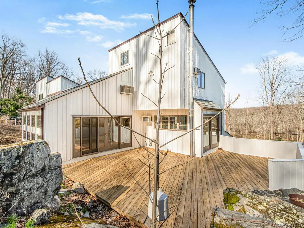 31 Byram Hill Road, North Castle, NY, 3 Bedrooms Bedrooms, 7 Rooms Rooms,2 BathroomsBathrooms,Residential Lease,For Rent,Byram Hill,0,1051332 31 Byram Hill Road, North Castle, NY, 3 Bedrooms Bedrooms, 7 Rooms Rooms,2 BathroomsBathrooms,Residential Lease,For Rent,Byram Hill,0,1051332