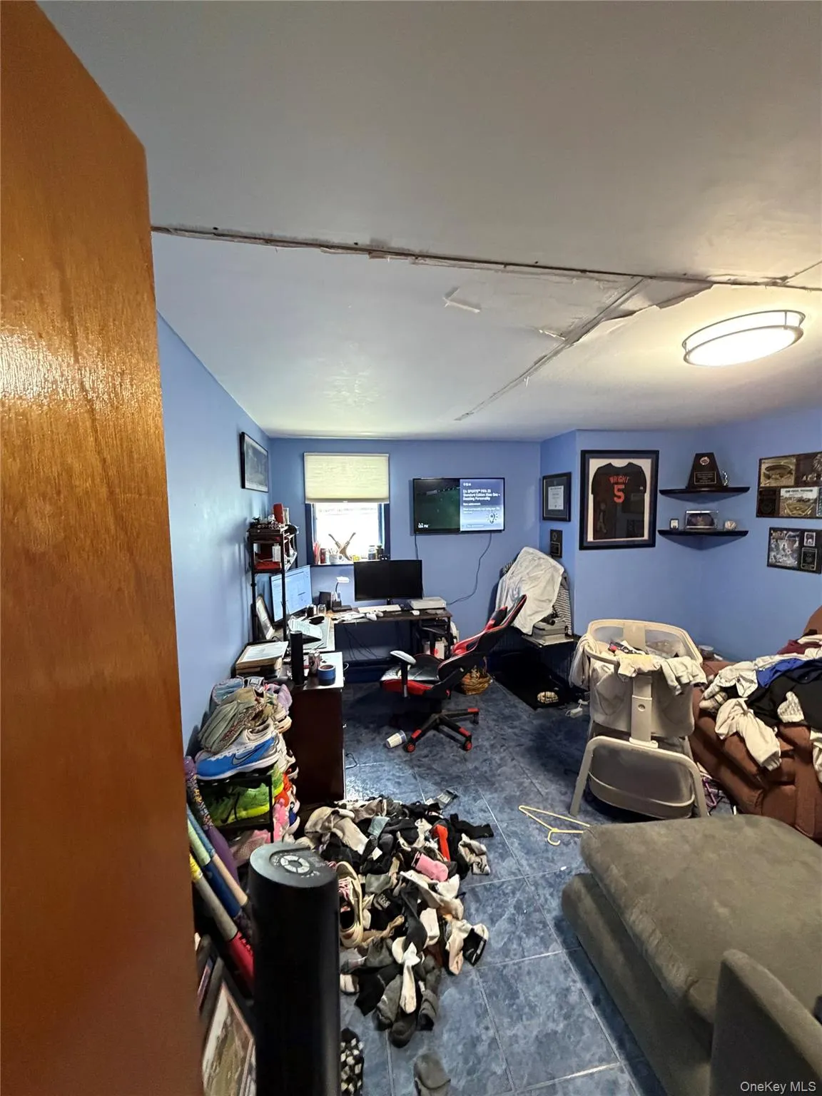 6 Melton Drive, Hempstead, NY, 7 Bedrooms Bedrooms, 16 Rooms Rooms,3 BathroomsBathrooms,Residential,For Rent,Melton,0,1051335 6 Melton Drive, Hempstead, NY, 7 Bedrooms Bedrooms, 16 Rooms Rooms,3 BathroomsBathrooms,Residential,For Rent,Melton,0,1051335
