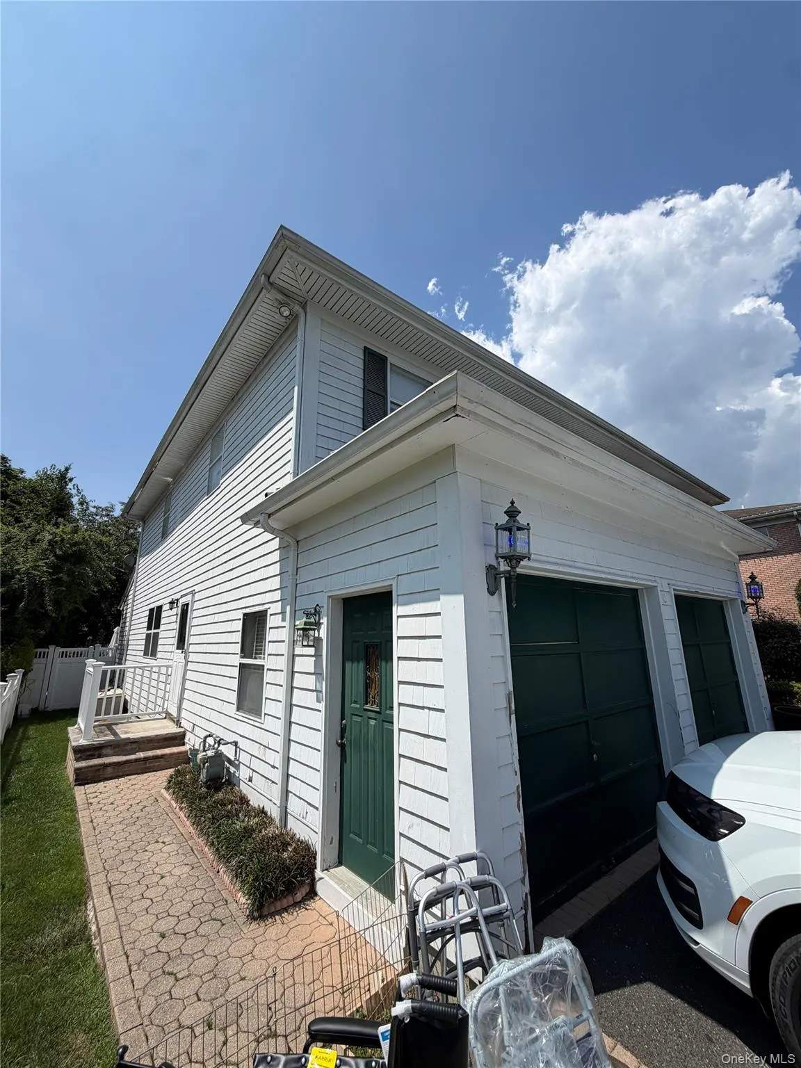 6 Melton Drive, Hempstead, NY, 7 Bedrooms Bedrooms, 16 Rooms Rooms,3 BathroomsBathrooms,Residential,For Rent,Melton,0,1051335 6 Melton Drive, Hempstead, NY, 7 Bedrooms Bedrooms, 16 Rooms Rooms,3 BathroomsBathrooms,Residential,For Rent,Melton,0,1051335