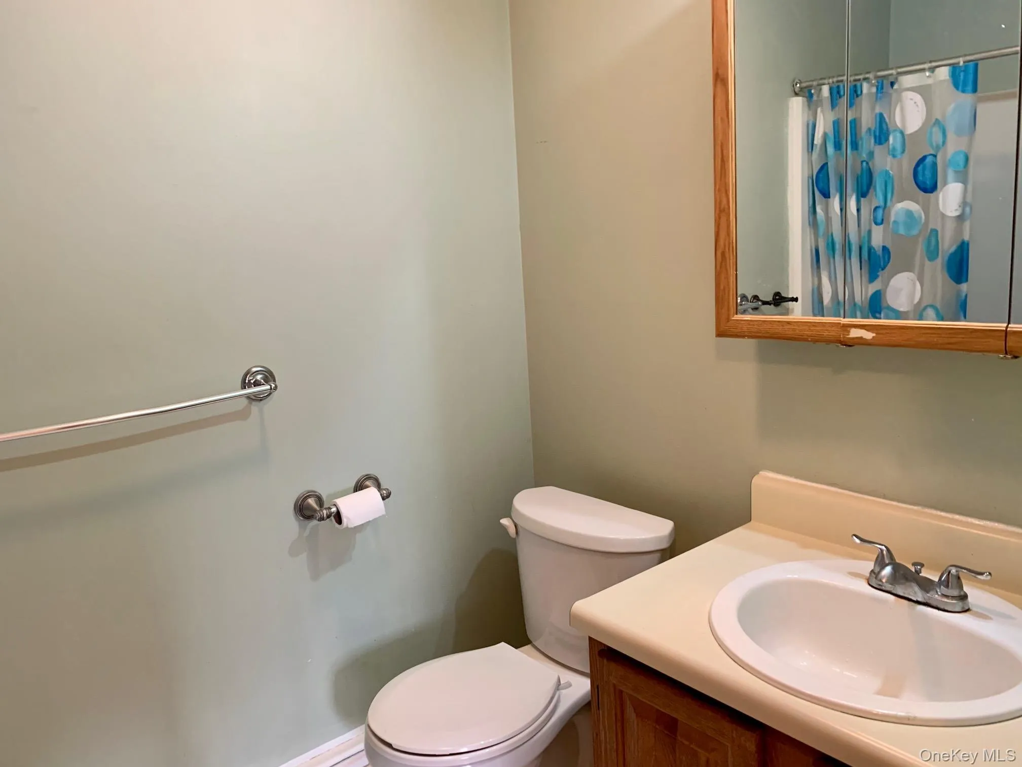 384 Concord Lane, Middletown, NY, 2 Bedrooms Bedrooms, 6 Rooms Rooms,2 BathroomsBathrooms,Residential Lease,For Rent,Concord,0,1051336 384 Concord Lane, Middletown, NY, 2 Bedrooms Bedrooms, 6 Rooms Rooms,2 BathroomsBathrooms,Residential Lease,For Rent,Concord,0,1051336