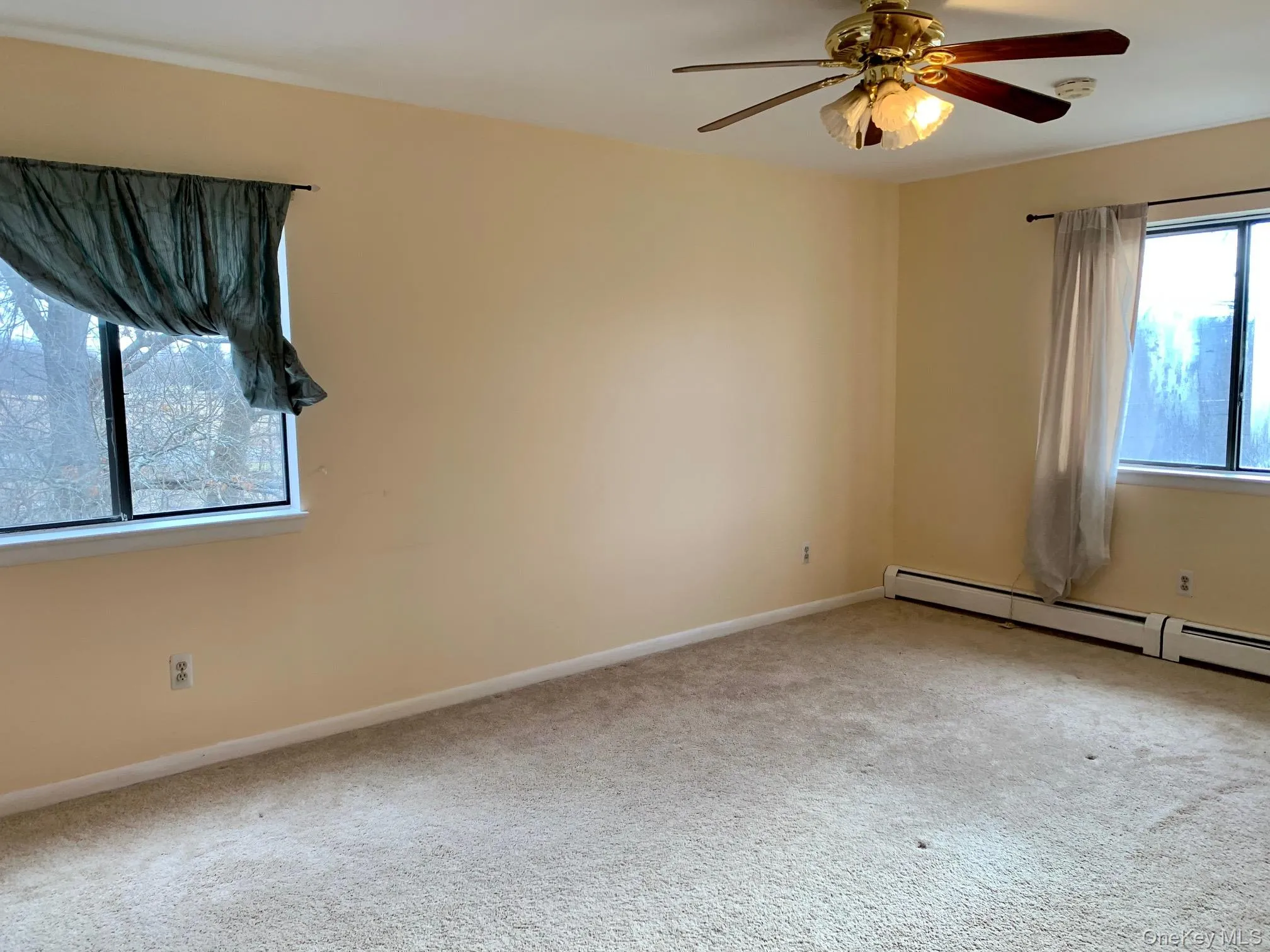 384 Concord Lane, Middletown, NY, 2 Bedrooms Bedrooms, 6 Rooms Rooms,2 BathroomsBathrooms,Residential Lease,For Rent,Concord,0,1051336 384 Concord Lane, Middletown, NY, 2 Bedrooms Bedrooms, 6 Rooms Rooms,2 BathroomsBathrooms,Residential Lease,For Rent,Concord,0,1051336