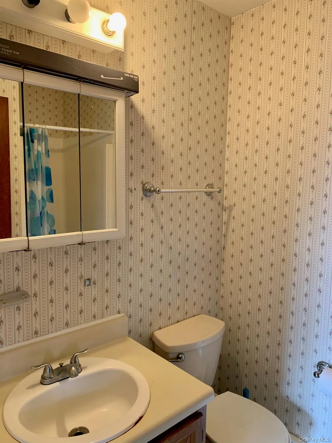 384 Concord Lane, Middletown, NY, 2 Bedrooms Bedrooms, 6 Rooms Rooms,2 BathroomsBathrooms,Residential Lease,For Rent,Concord,0,1051336 384 Concord Lane, Middletown, NY, 2 Bedrooms Bedrooms, 6 Rooms Rooms,2 BathroomsBathrooms,Residential Lease,For Rent,Concord,0,1051336