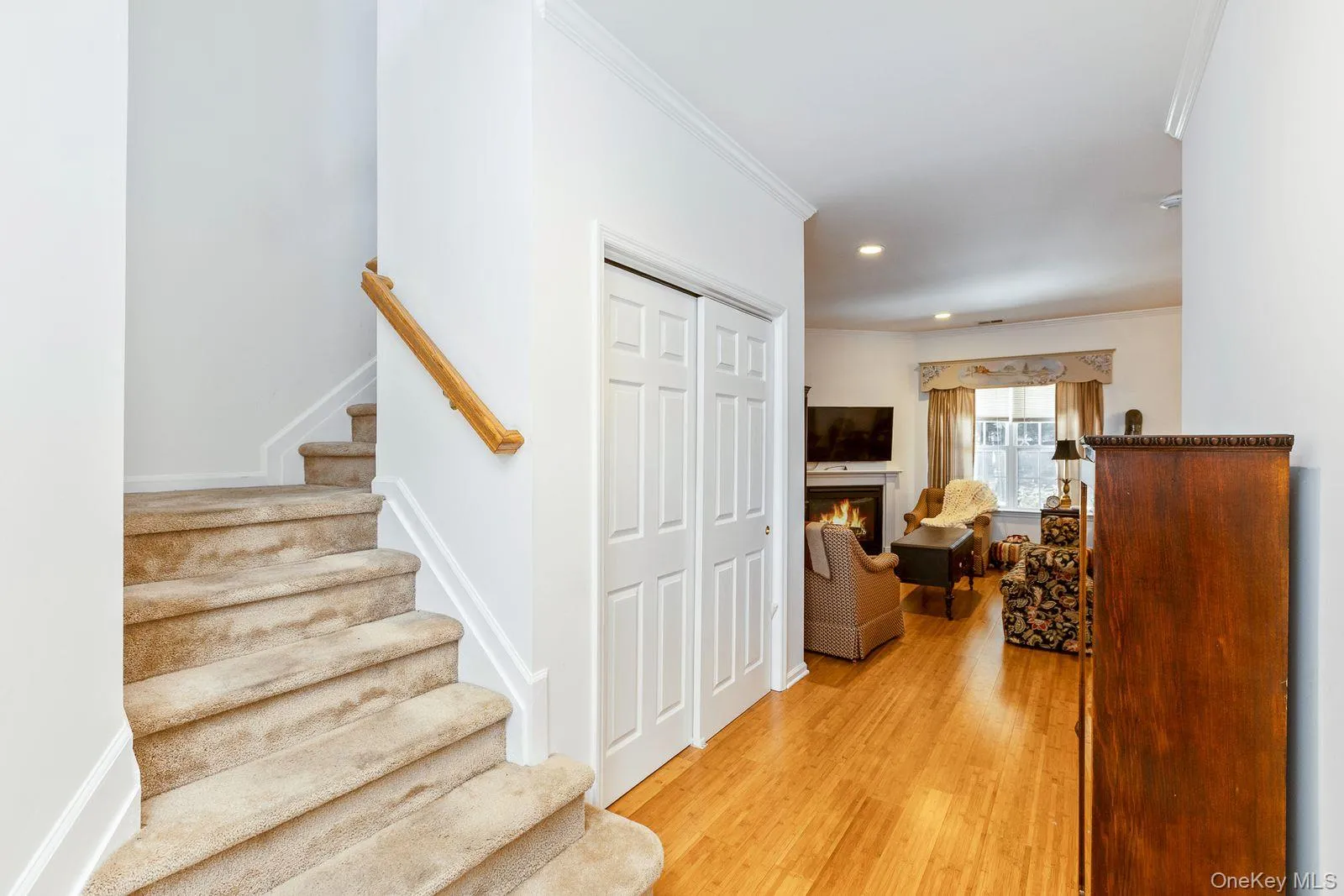31 Willow Wood Drive, Brookhaven, NY, 2 Bedrooms Bedrooms, 6 Rooms Rooms,2 BathroomsBathrooms,Residential,For Rent,Willow Wood,0,1051337 31 Willow Wood Drive, Brookhaven, NY, 2 Bedrooms Bedrooms, 6 Rooms Rooms,2 BathroomsBathrooms,Residential,For Rent,Willow Wood,0,1051337
