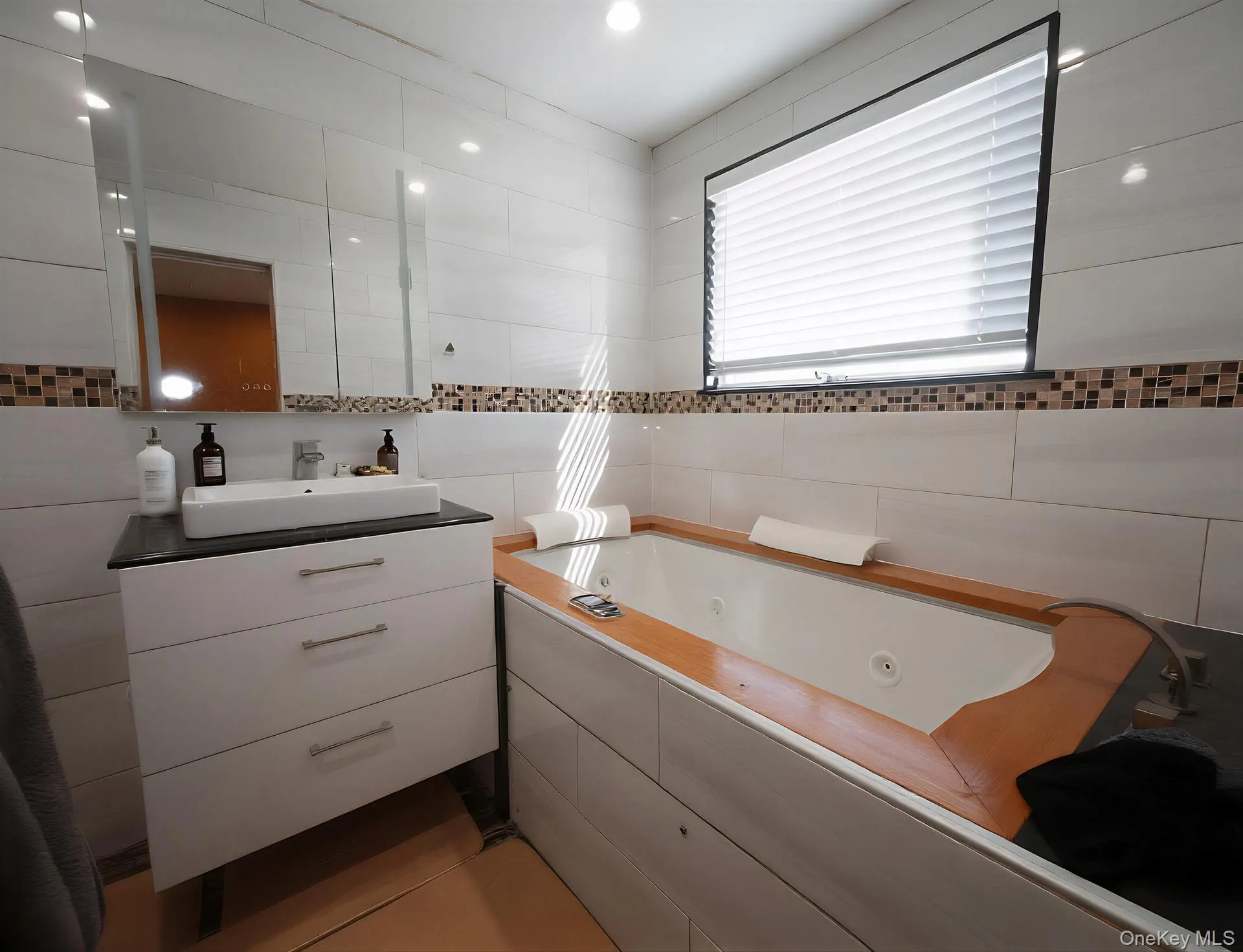 137-20 233rd Street, New York, NY, 3 Bedrooms Bedrooms, 6 Rooms Rooms,3 BathroomsBathrooms,Residential,For Rent,233rd,0,1051341 137-20 233rd Street, New York, NY, 3 Bedrooms Bedrooms, 6 Rooms Rooms,3 BathroomsBathrooms,Residential,For Rent,233rd,0,1051341