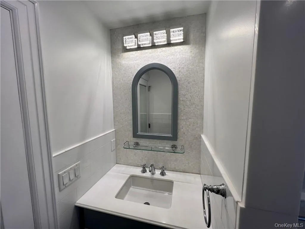 88 Hartsdale Avenue, White Plains, NY, 5 Bedrooms Bedrooms, 9 Rooms Rooms,3 BathroomsBathrooms,Residential Lease,For Rent,Hartsdale,0,1051353 88 Hartsdale Avenue, White Plains, NY, 5 Bedrooms Bedrooms, 9 Rooms Rooms,3 BathroomsBathrooms,Residential Lease,For Rent,Hartsdale,0,1051353